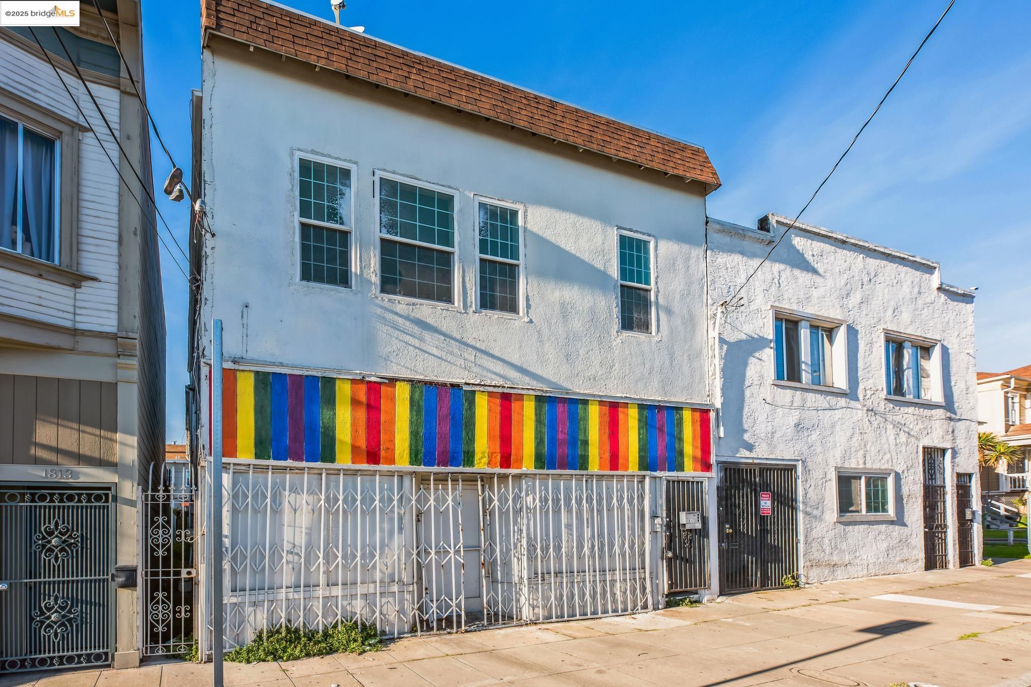 1815 13th Ave, Oakland, California 94606, ,Residential Income,For Sale,1815 13th Ave,41080027
