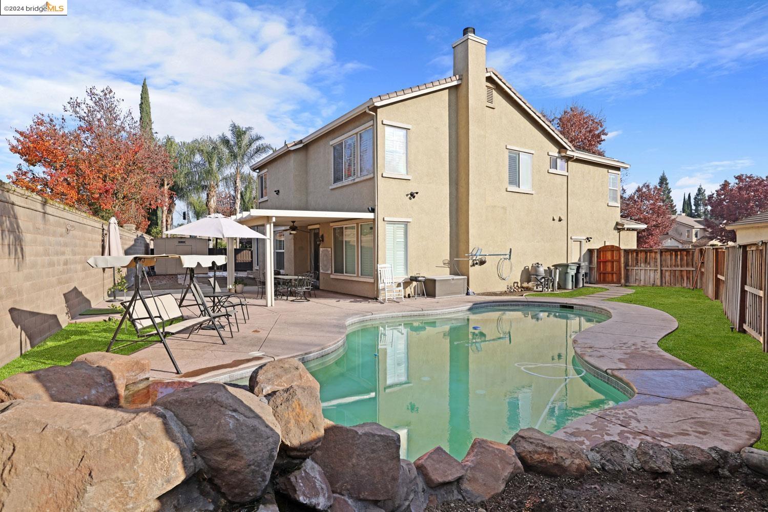 Detail Gallery Image 1 of 1 For 2016 Forest Glen Ct, Oakdale,  CA 95361 - 5 Beds | 3 Baths