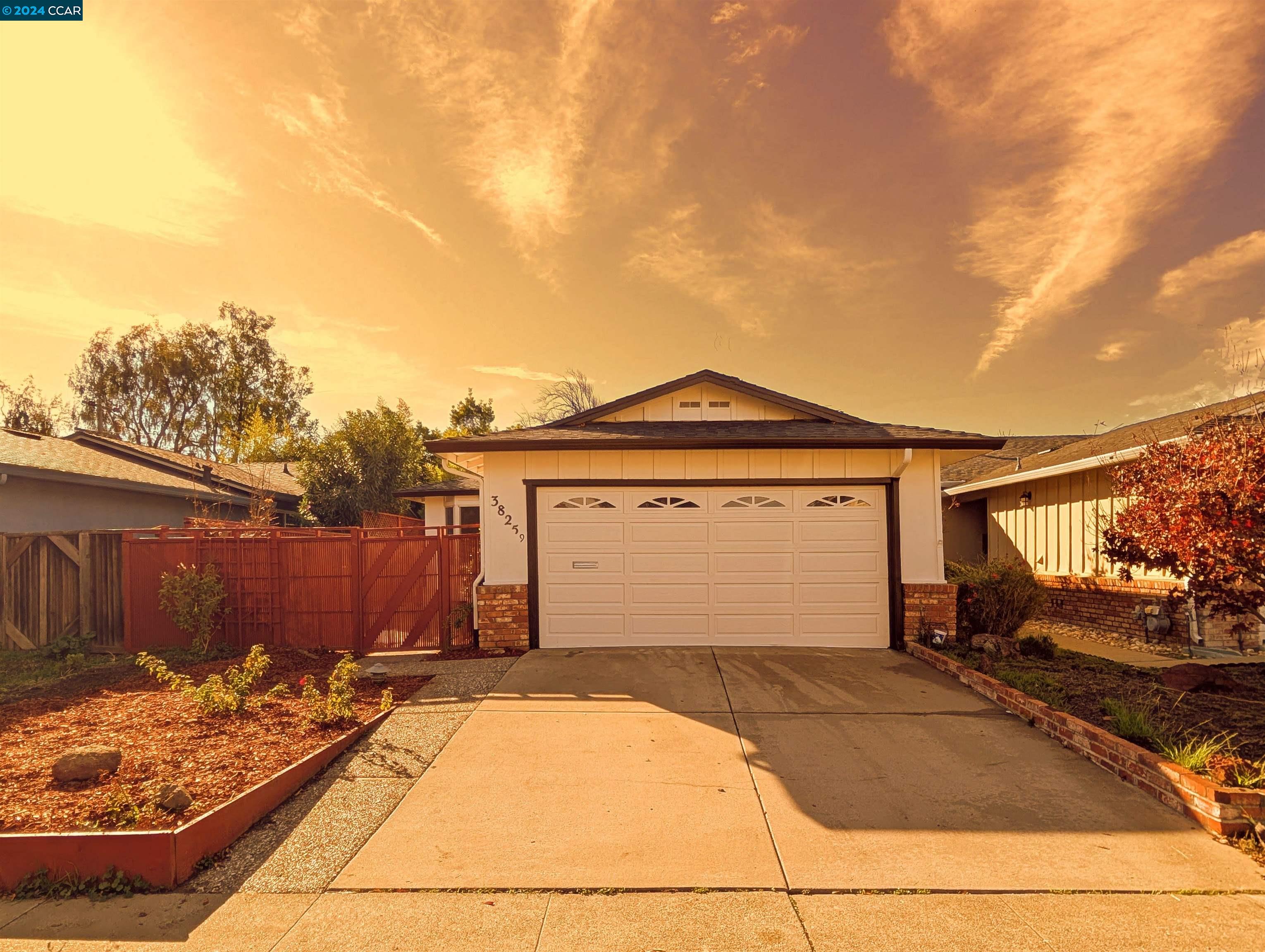 Detail Gallery Image 1 of 1 For 38259 Parkmont Dr, Fremont,  CA 94536 - 2 Beds | 2 Baths