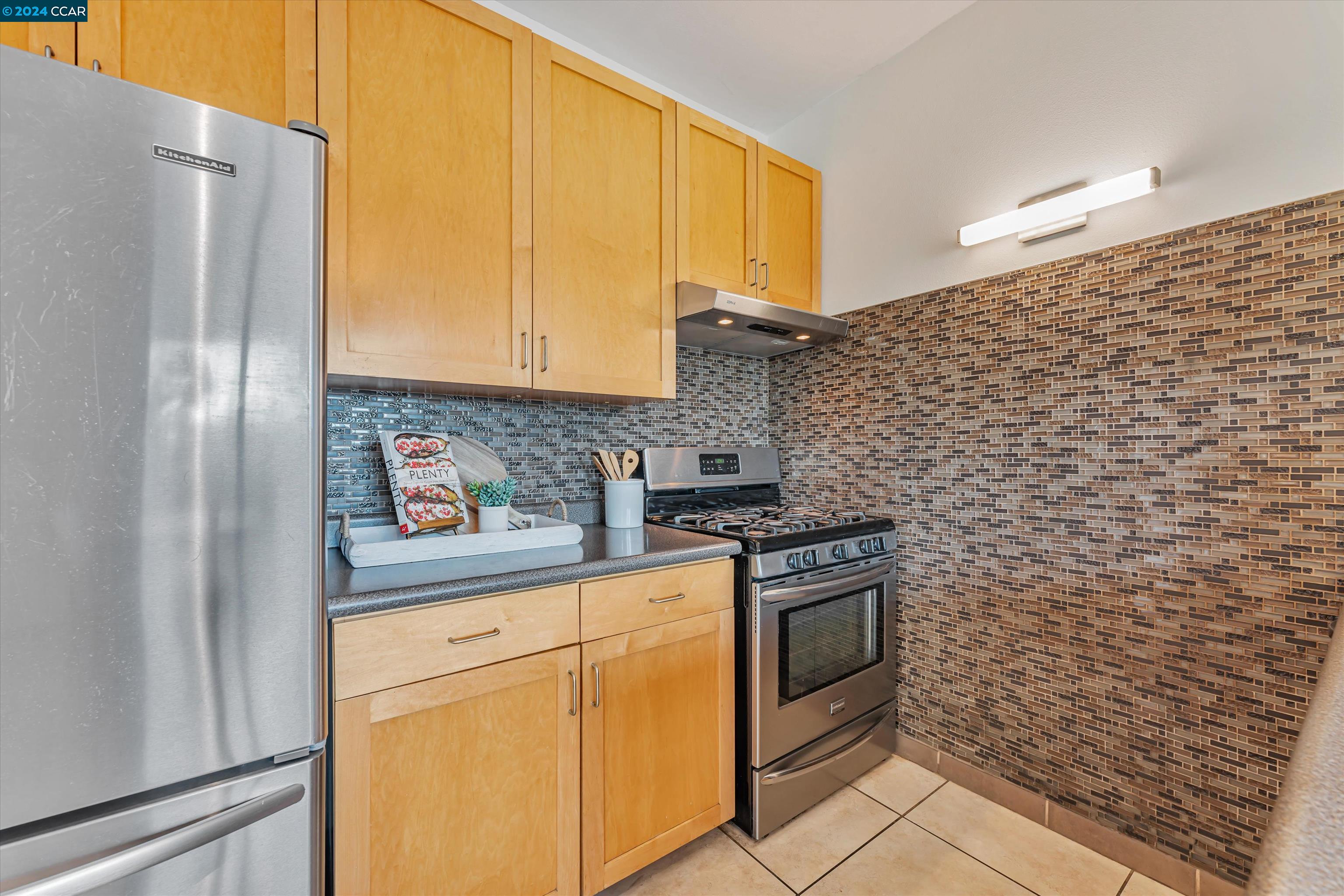 Detail Gallery Image 22 of 43 For 1801 University Ave #309,  Berkeley,  CA 94703 - 2 Beds | 1 Baths