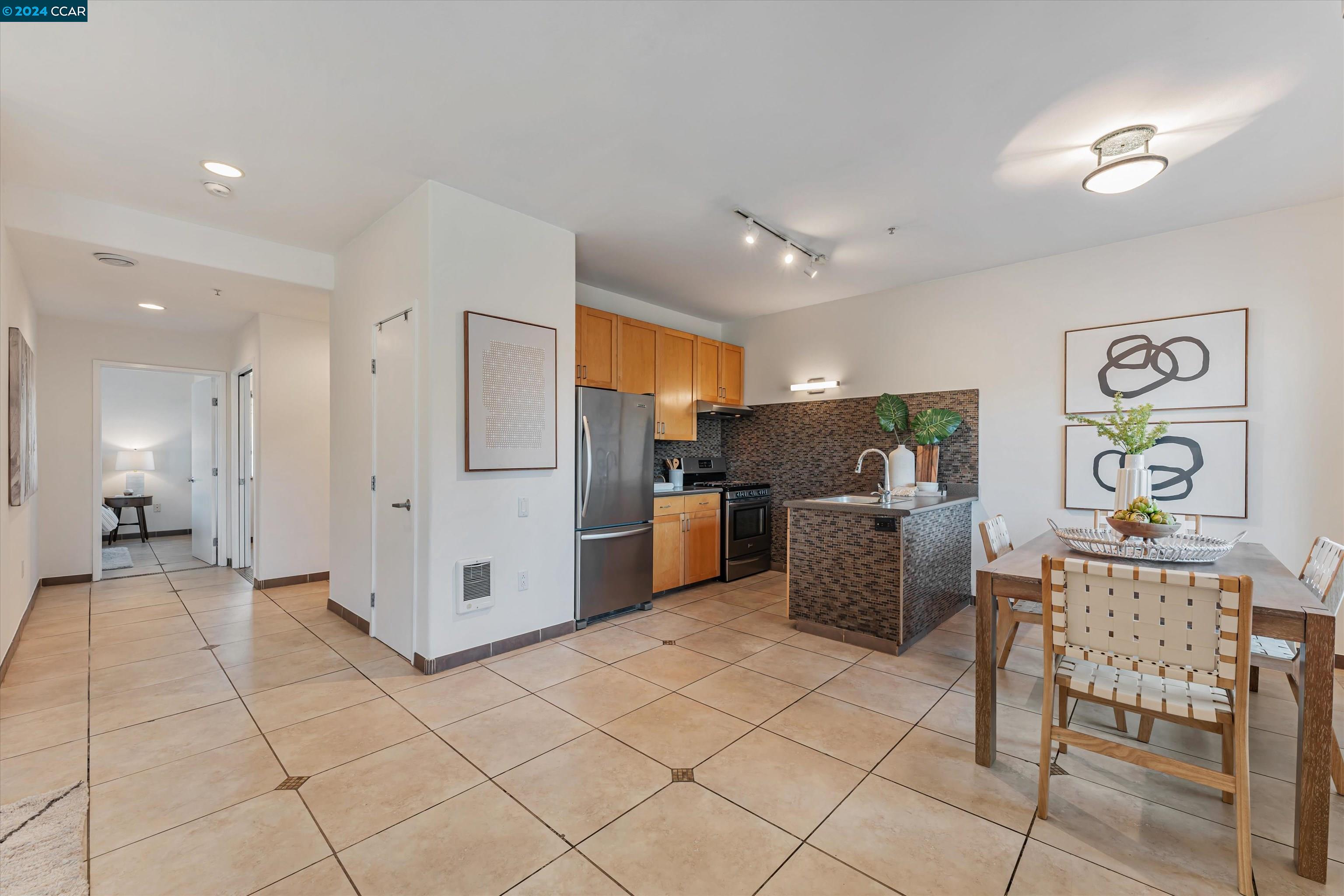 Detail Gallery Image 29 of 43 For 1801 University Ave #309,  Berkeley,  CA 94703 - 2 Beds | 1 Baths