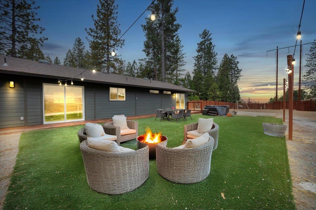 Detail Gallery Image 1 of 1 For 19560 Middle Camp Sugarpine Rd., Twain Harte,  CA 95383 - 3 Beds | 2 Baths