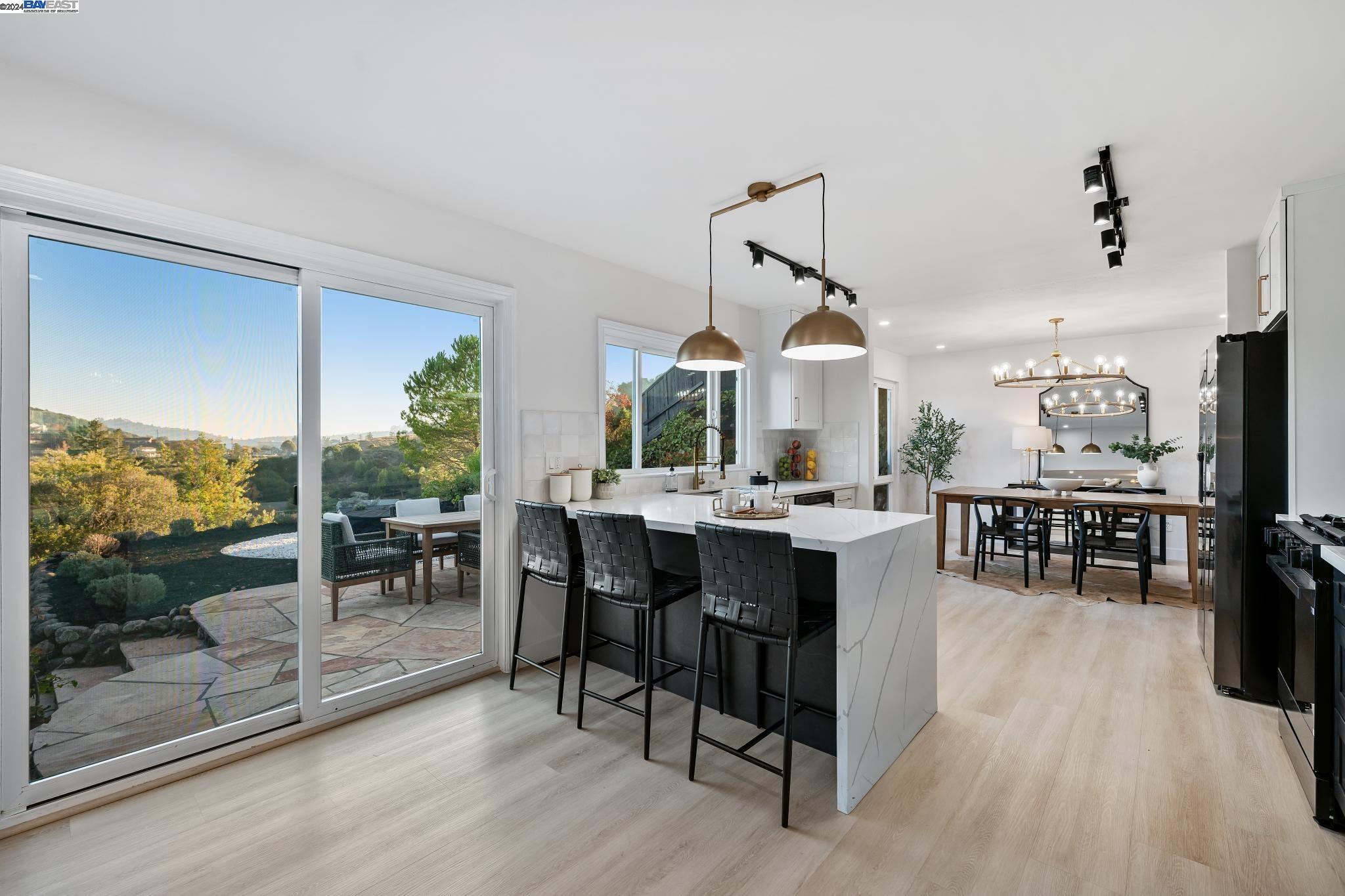 442 Cedar Hill Dr, San Rafael, California 94903, 3 Bedrooms Bedrooms, ,2 BathroomsBathrooms,Residential,For Sale,442 Cedar Hill Dr,41080158