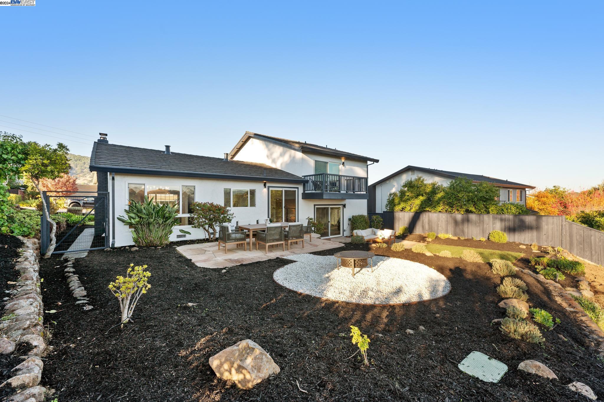 442 Cedar Hill Dr, San Rafael, California 94903, 3 Bedrooms Bedrooms, ,2 BathroomsBathrooms,Residential,For Sale,442 Cedar Hill Dr,41080158