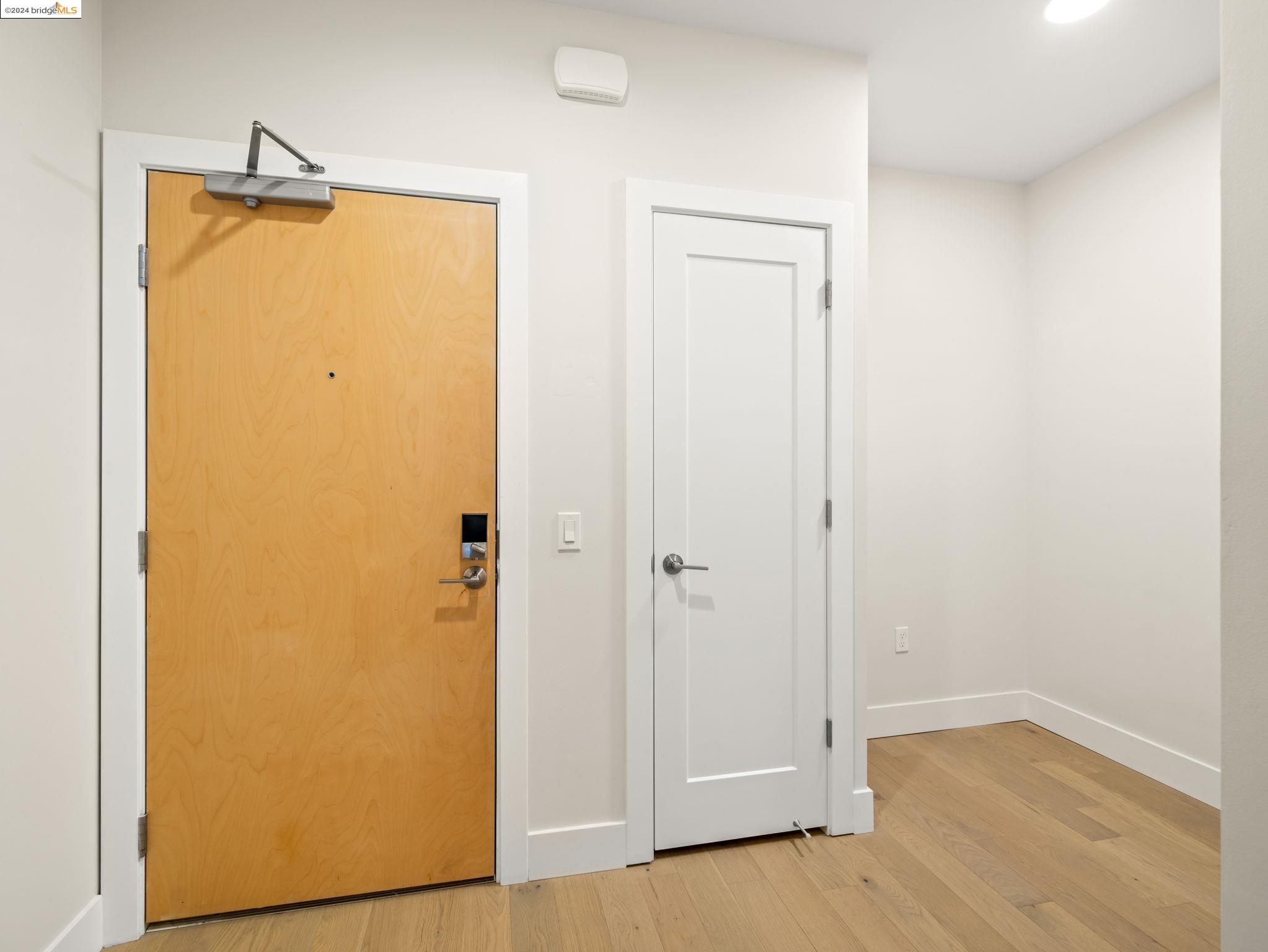 901 Jefferson St # 211, Oakland, California 94607, 1 Bedroom Bedrooms, 3 Rooms Rooms,1 BathroomBathrooms,Residential,For Sale,901 Jefferson St # 211,41080162