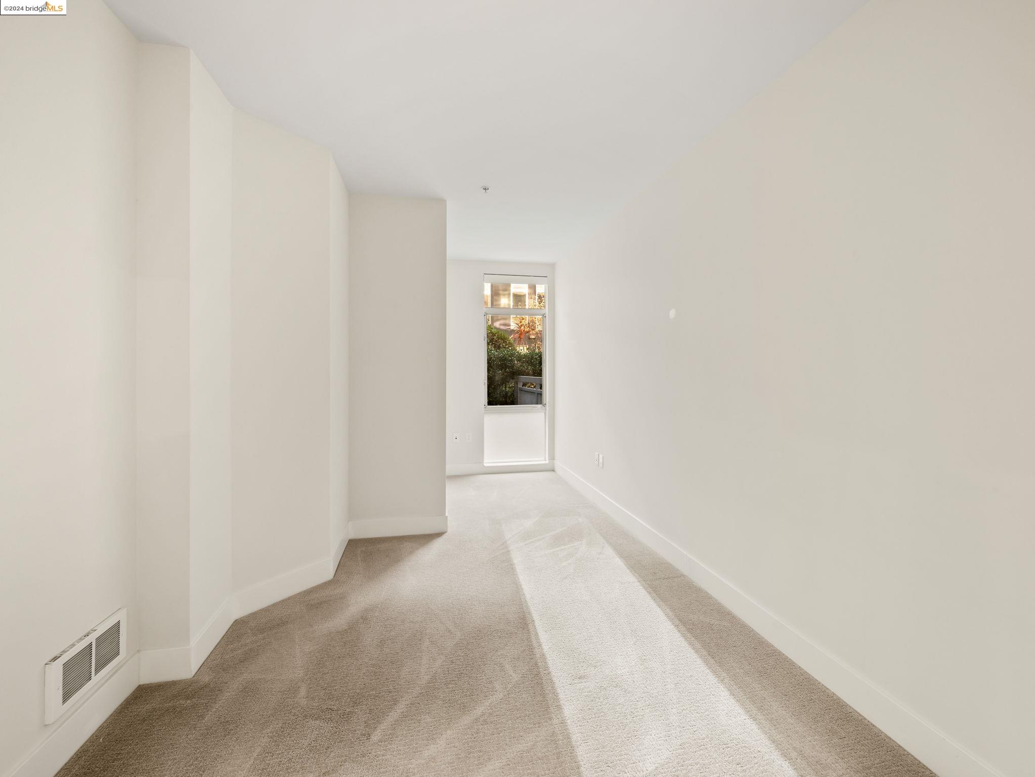 901 Jefferson St # 211, Oakland, California 94607, 1 Bedroom Bedrooms, 3 Rooms Rooms,1 BathroomBathrooms,Residential,For Sale,901 Jefferson St # 211,41080162