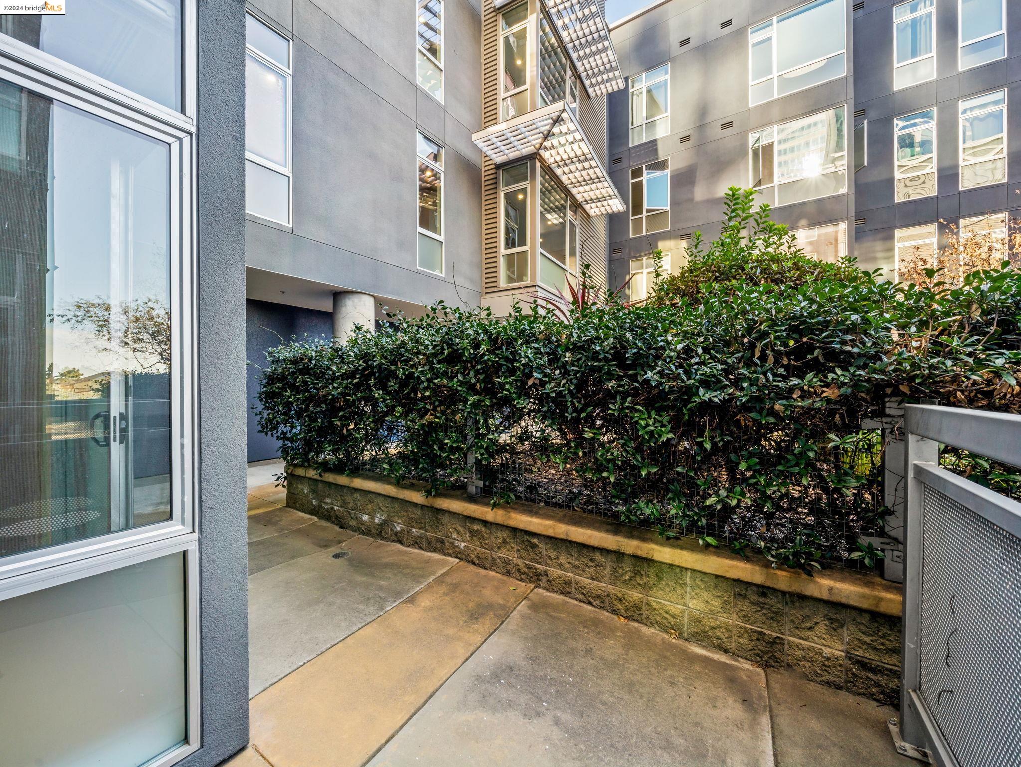 901 Jefferson St # 211, Oakland, California 94607, 1 Bedroom Bedrooms, 3 Rooms Rooms,1 BathroomBathrooms,Residential,For Sale,901 Jefferson St # 211,41080162