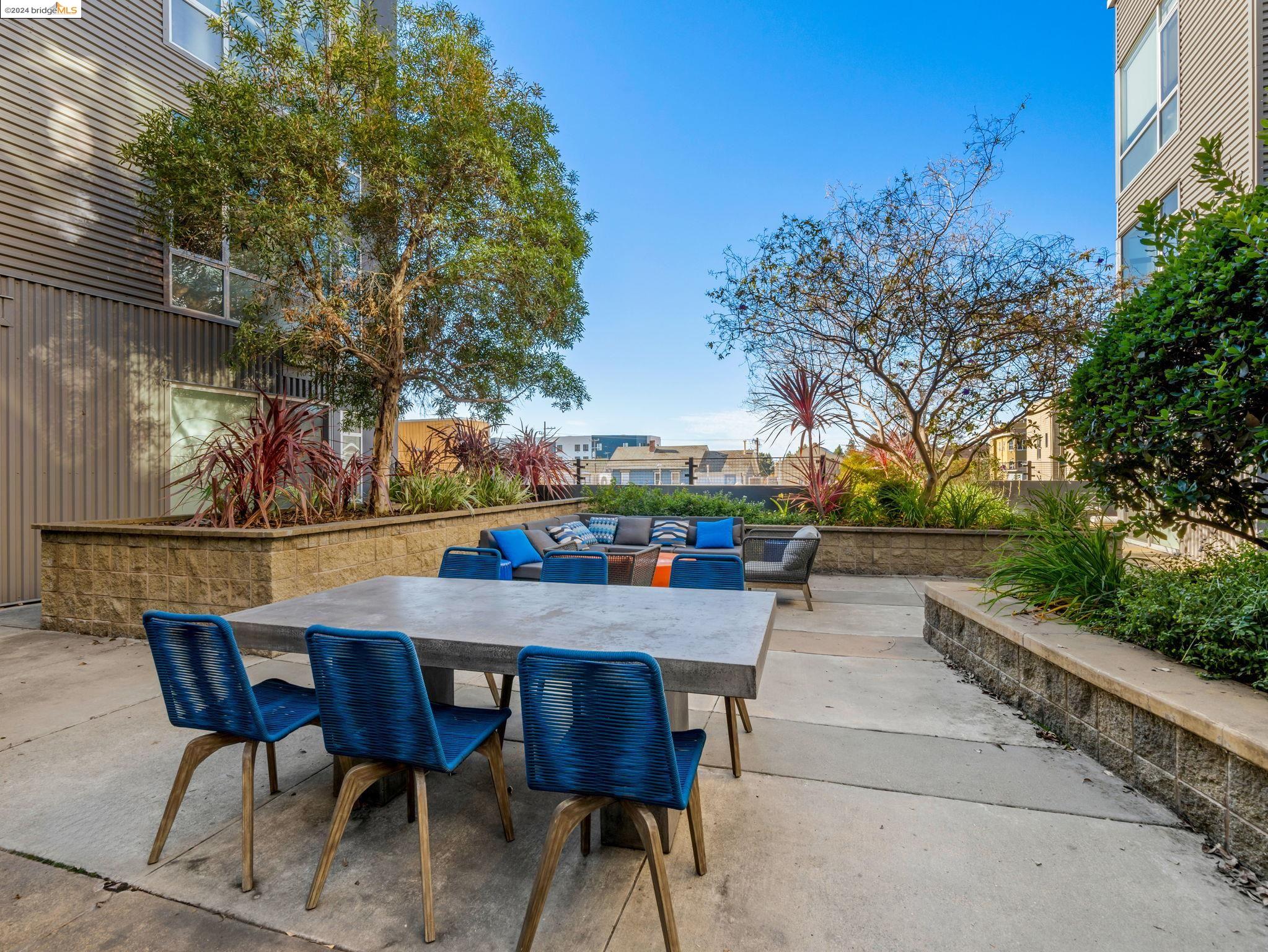 901 Jefferson St # 211, Oakland, California 94607, 1 Bedroom Bedrooms, 3 Rooms Rooms,1 BathroomBathrooms,Residential,For Sale,901 Jefferson St # 211,41080162