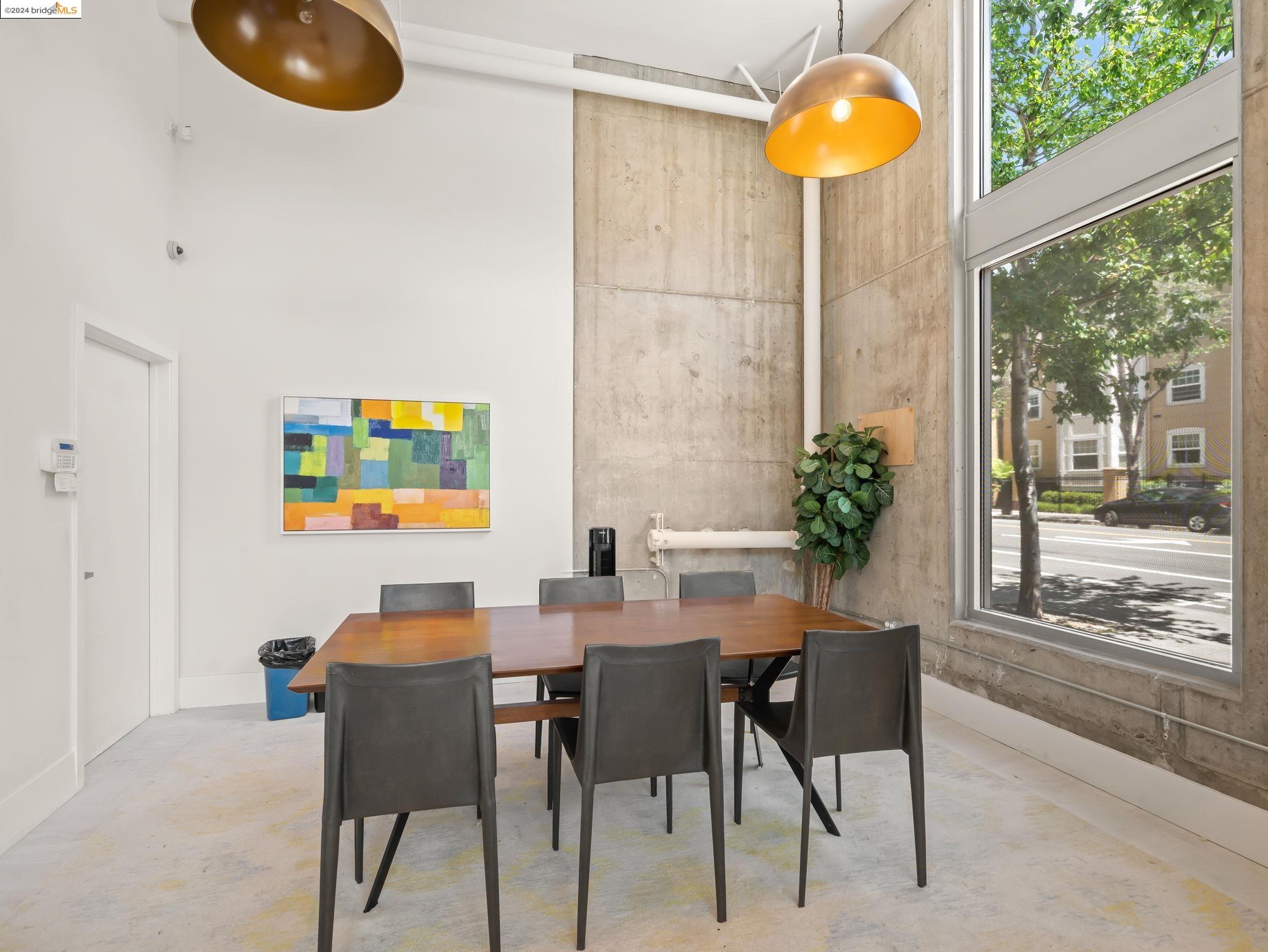 901 Jefferson St # 211, Oakland, California 94607, 1 Bedroom Bedrooms, 3 Rooms Rooms,1 BathroomBathrooms,Residential,For Sale,901 Jefferson St # 211,41080162