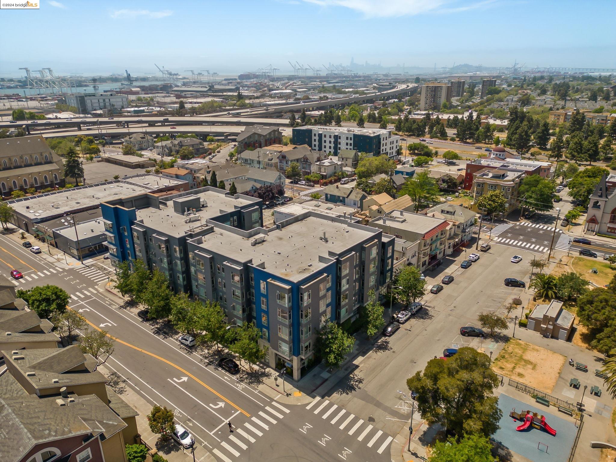 901 Jefferson St # 211, Oakland, California 94607, 1 Bedroom Bedrooms, 3 Rooms Rooms,1 BathroomBathrooms,Residential,For Sale,901 Jefferson St # 211,41080162