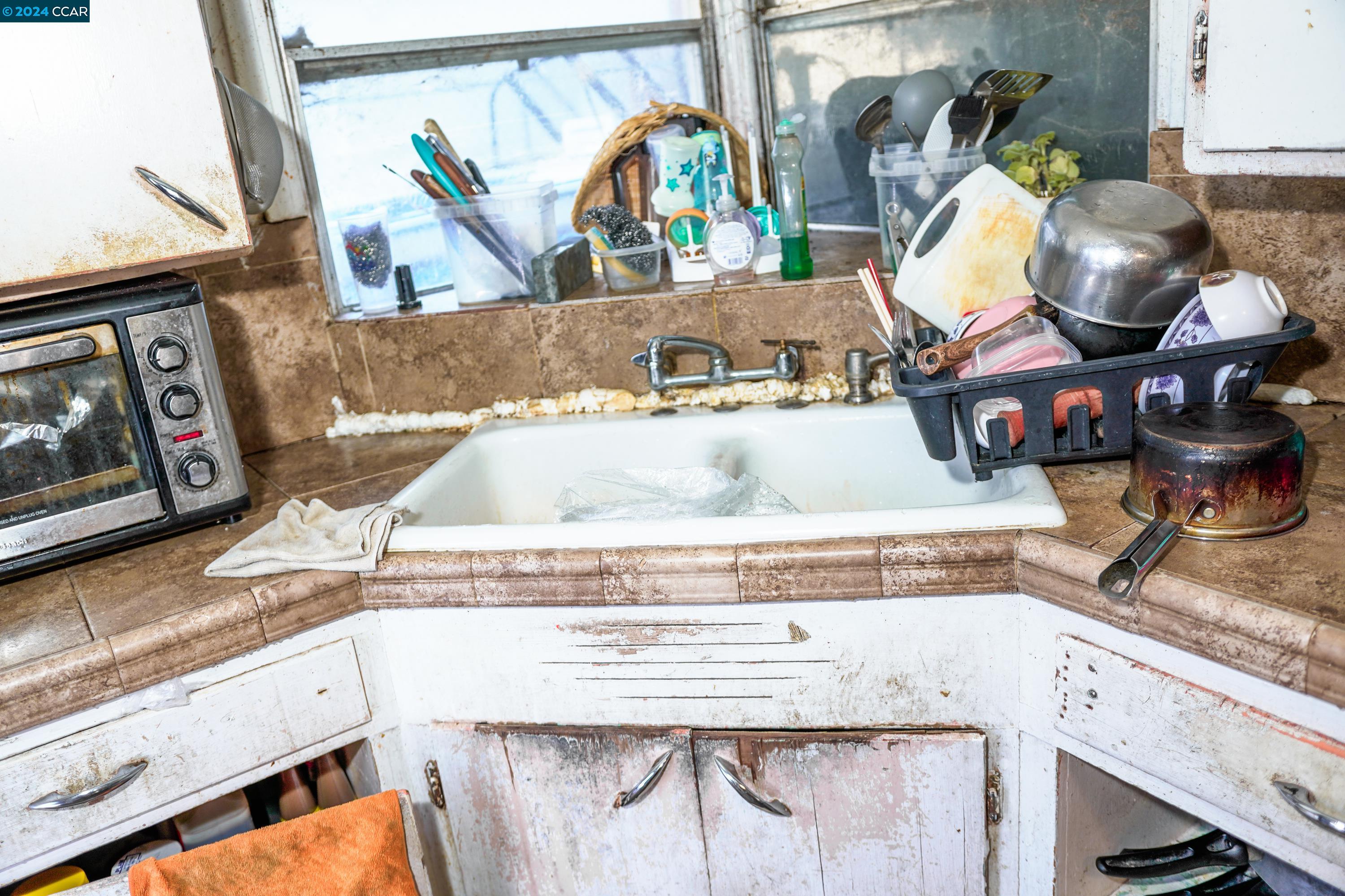Detail Gallery Image 18 of 59 For 2347 E Alpine Ave, Stockton,  CA 95205 - 4 Beds | 1 Baths