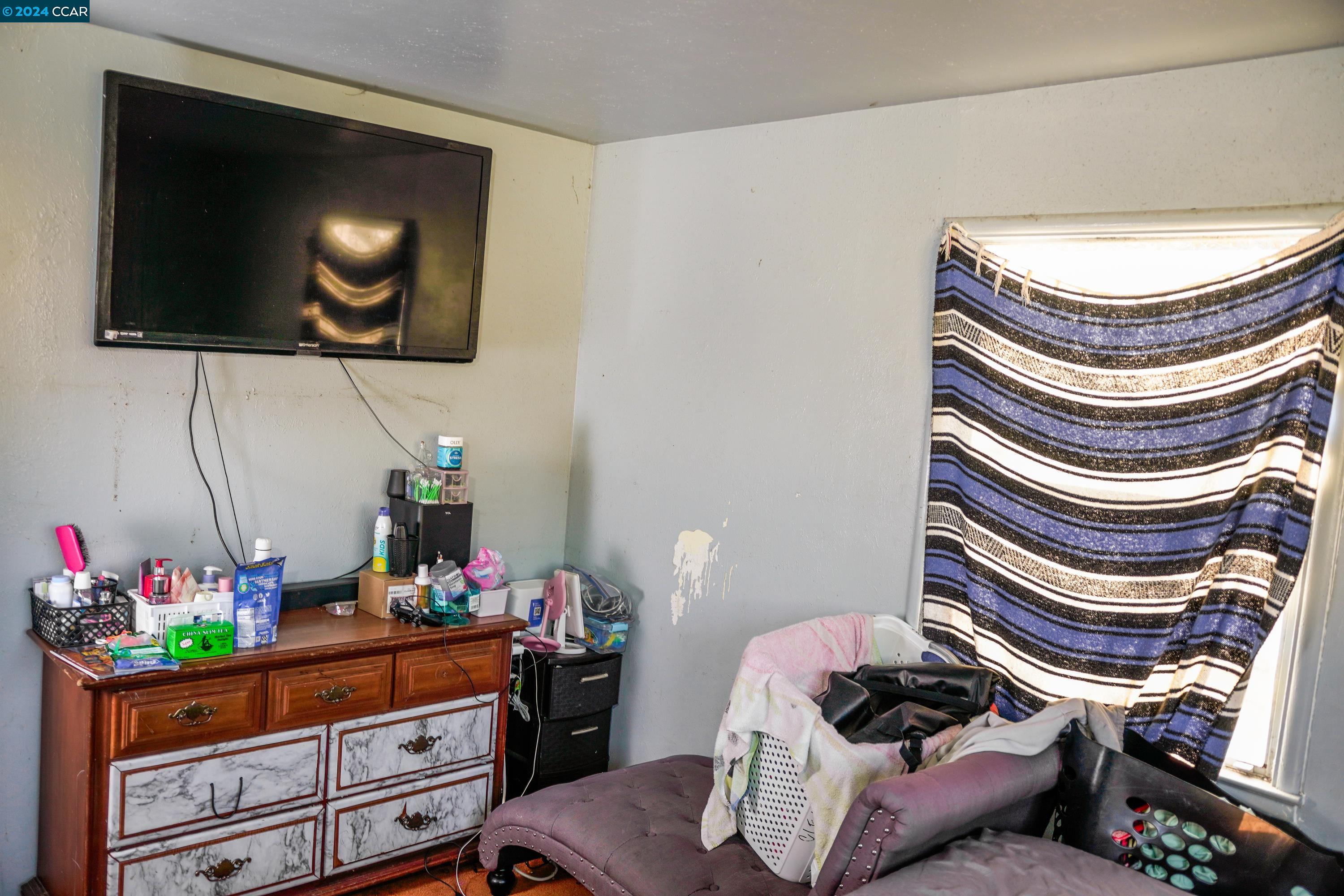 Detail Gallery Image 33 of 59 For 2347 E Alpine Ave, Stockton,  CA 95205 - 4 Beds | 1 Baths