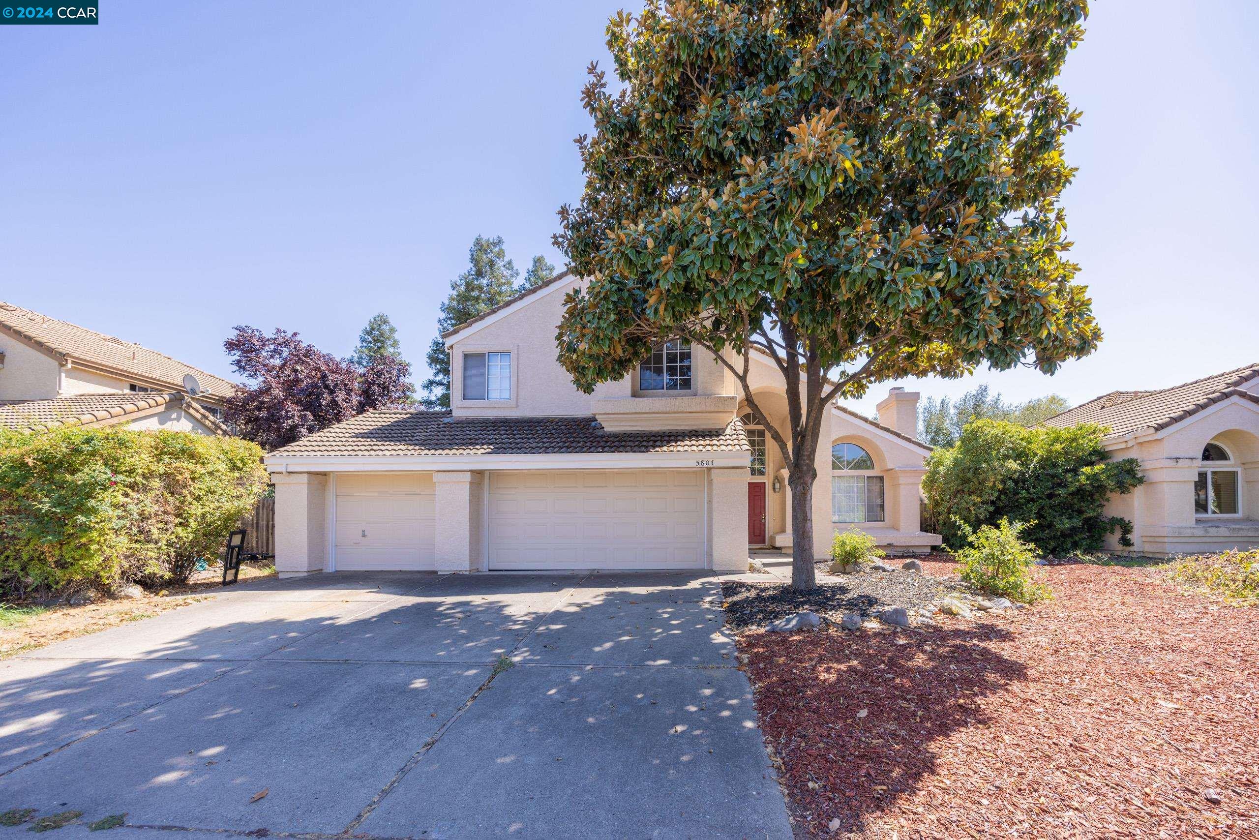 Detail Gallery Image 1 of 1 For 5807 Devon Dr, Rocklin,  CA 95765 - 5 Beds | 3 Baths