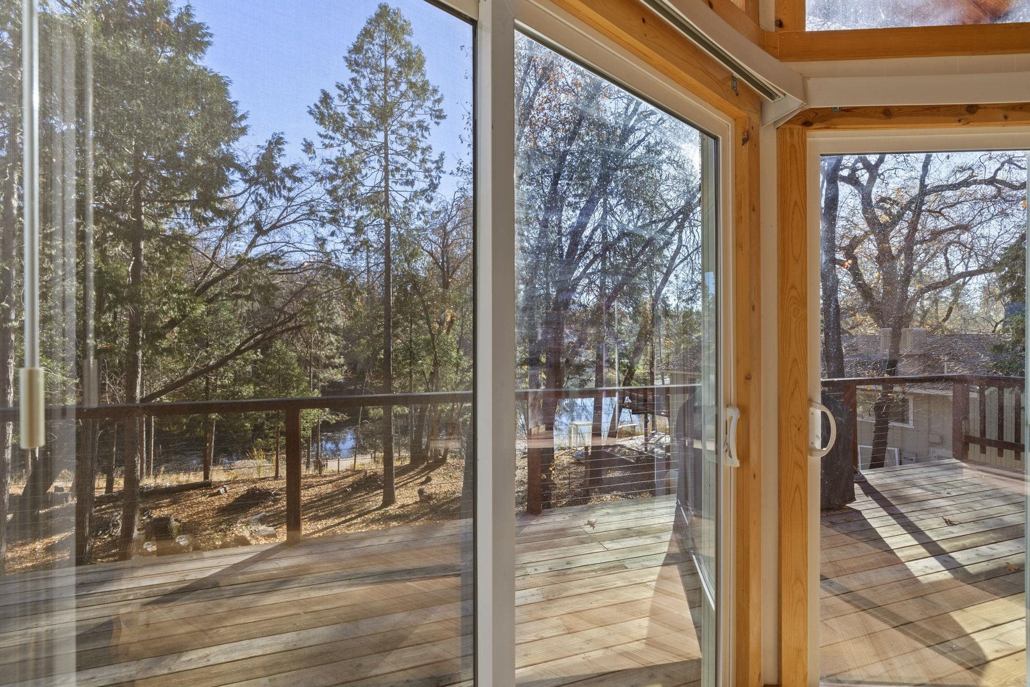 Detail Gallery Image 1 of 1 For 21786 Crystal Lake Dr, Sonora,  CA 95370 - 3 Beds | 2 Baths
