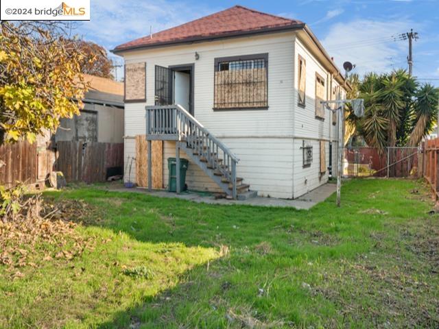 1475 70Th Ave, Oakland, California 94621, 4 Bedrooms Bedrooms, 7 Rooms Rooms,1 BathroomBathrooms,Residential,For Sale,1475 70Th Ave,41080234