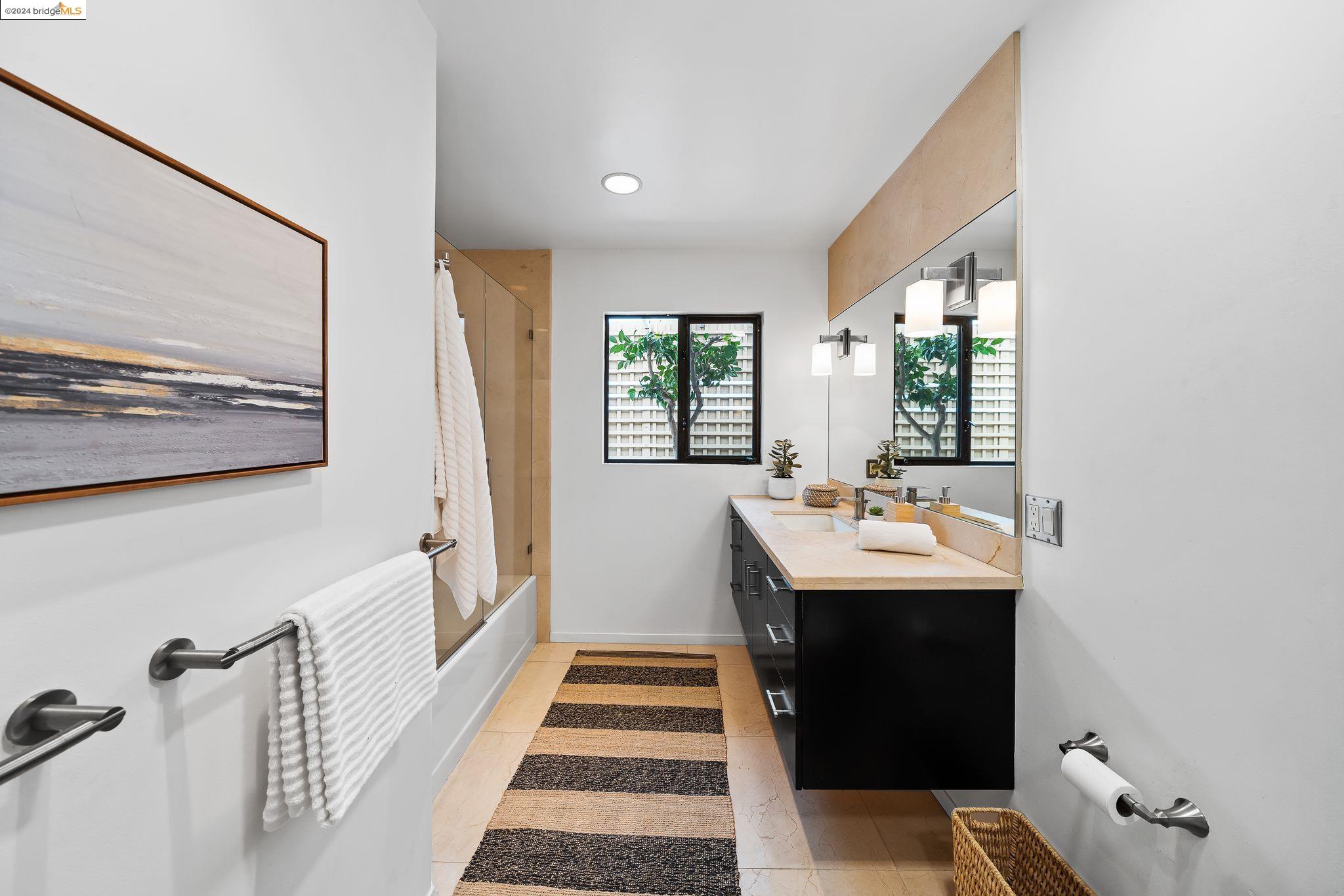 Detail Gallery Image 37 of 60 For 4845 Geranium Pl, Oakland,  CA 94619 - 2 Beds | 2 Baths