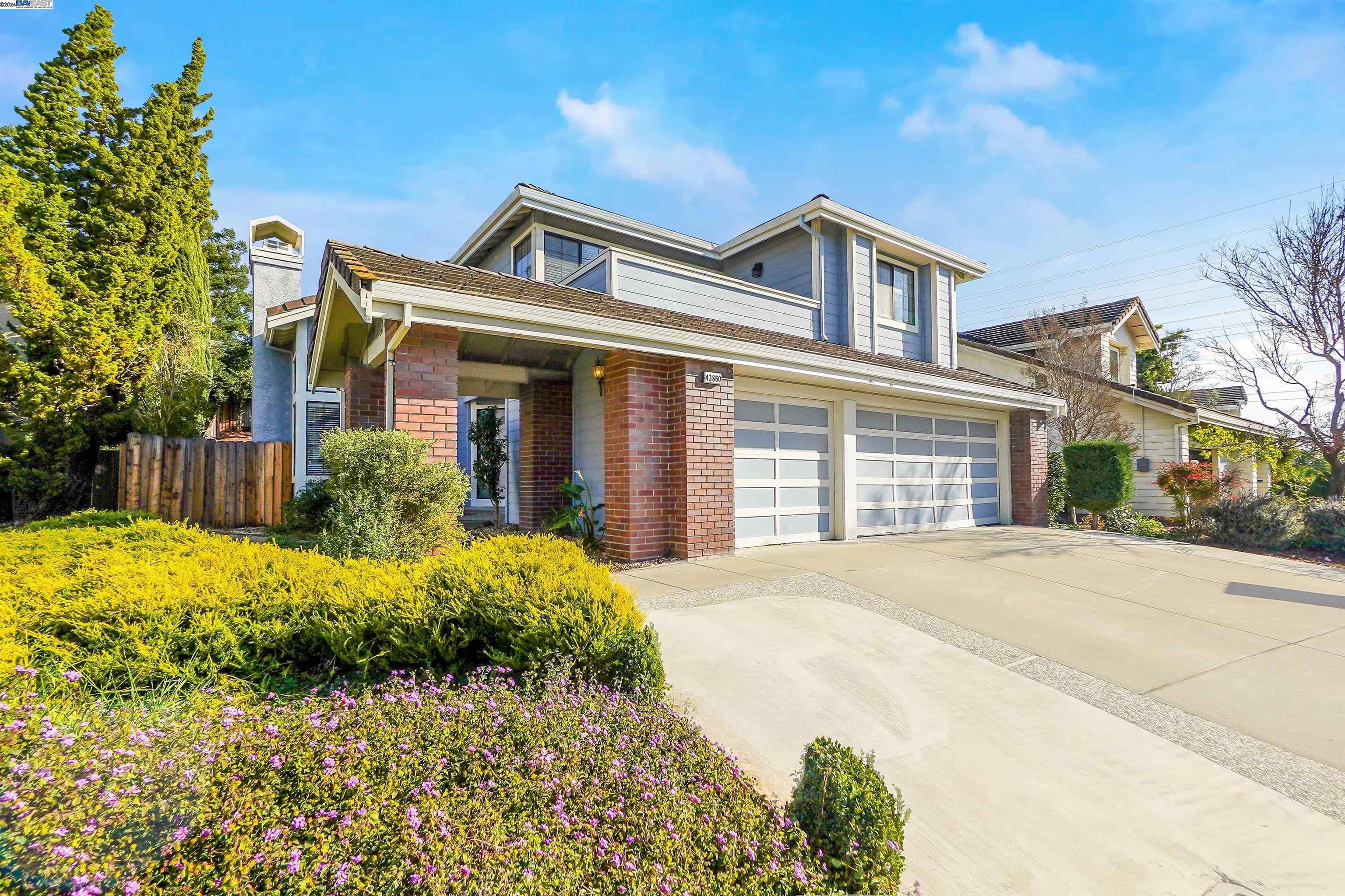 Detail Gallery Image 1 of 1 For 43860 Cameron Hills Dr, Fremont,  CA 94539 - 5 Beds | 3 Baths