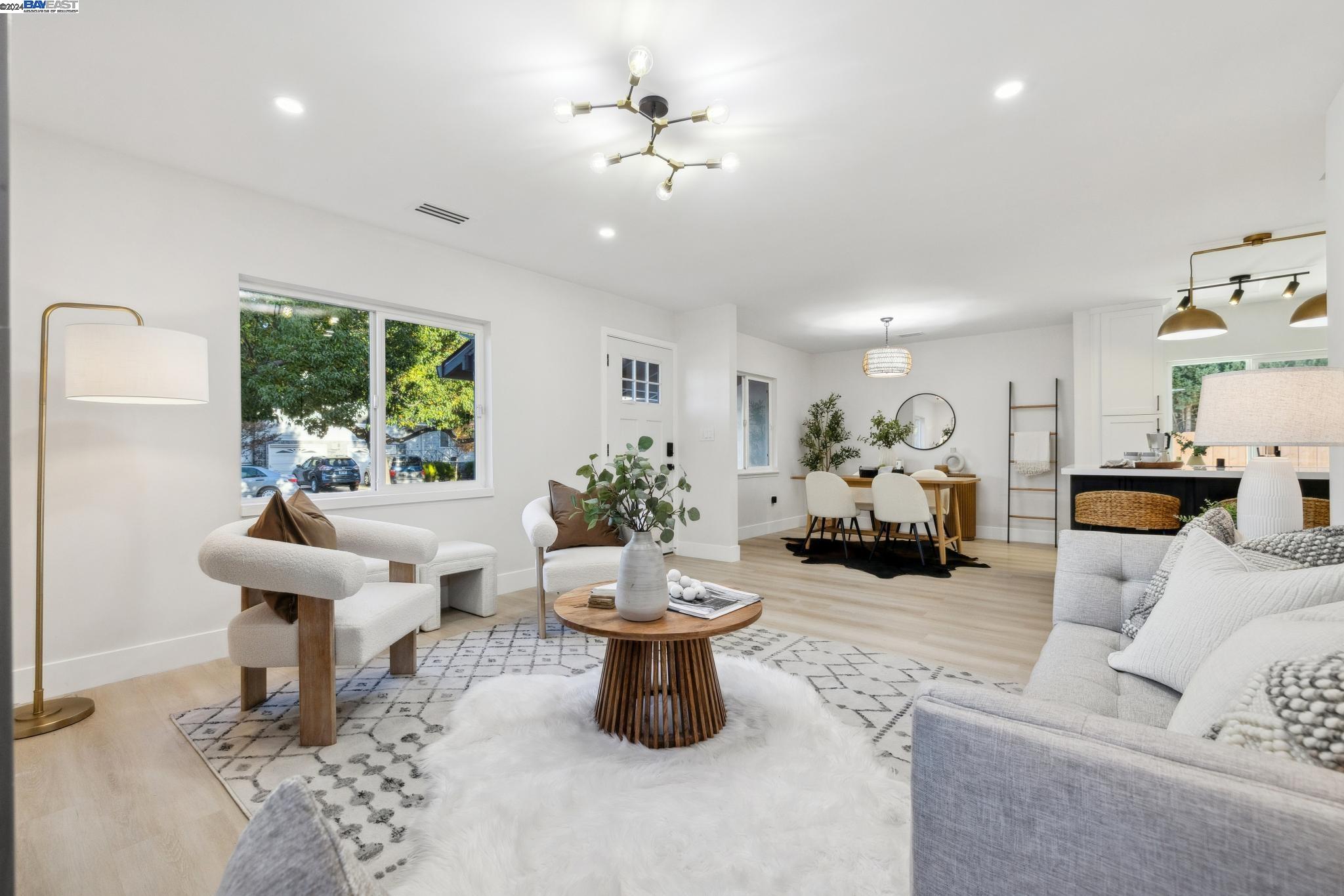 1204 Junipero Ave, Redwood City, California 94061, 3 Bedrooms Bedrooms, 5 Rooms Rooms,1 BathroomBathrooms,Residential,For Sale,1204 Junipero Ave,41080305