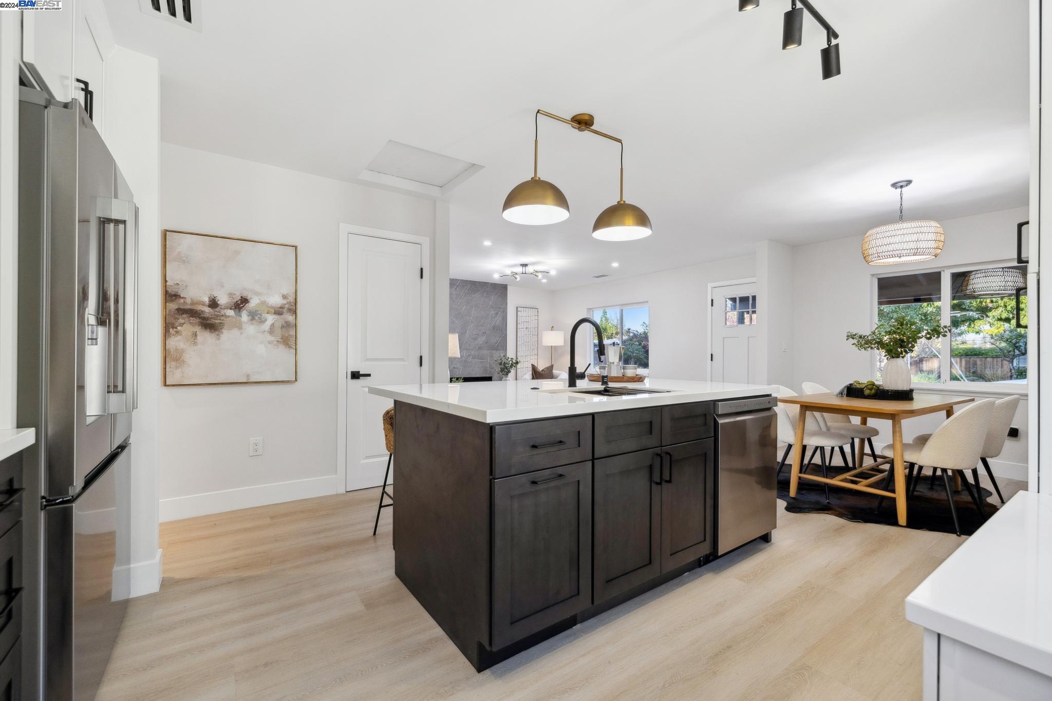 1204 Junipero Ave, Redwood City, California 94061, 3 Bedrooms Bedrooms, 5 Rooms Rooms,1 BathroomBathrooms,Residential,For Sale,1204 Junipero Ave,41080305