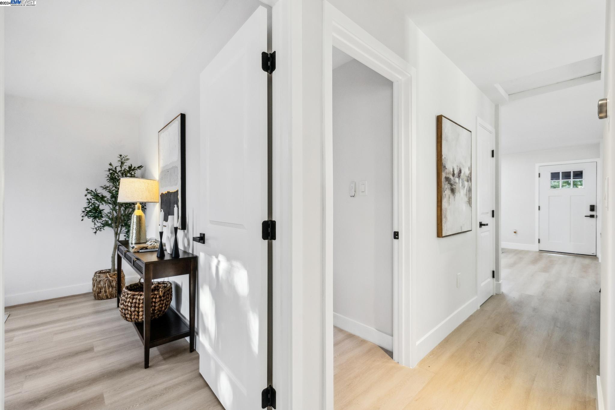 1204 Junipero Ave, Redwood City, California 94061, 3 Bedrooms Bedrooms, 5 Rooms Rooms,1 BathroomBathrooms,Residential,For Sale,1204 Junipero Ave,41080305
