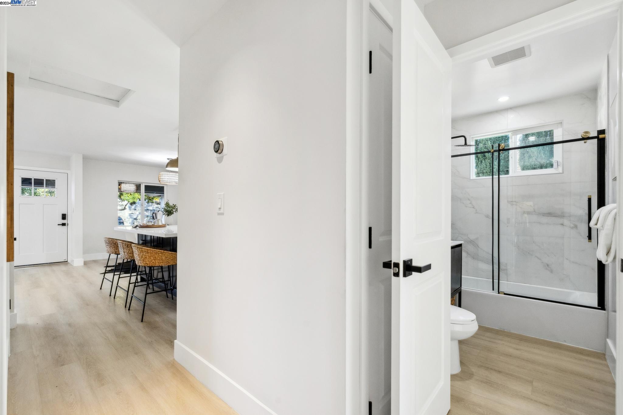 1204 Junipero Ave, Redwood City, California 94061, 3 Bedrooms Bedrooms, 5 Rooms Rooms,1 BathroomBathrooms,Residential,For Sale,1204 Junipero Ave,41080305