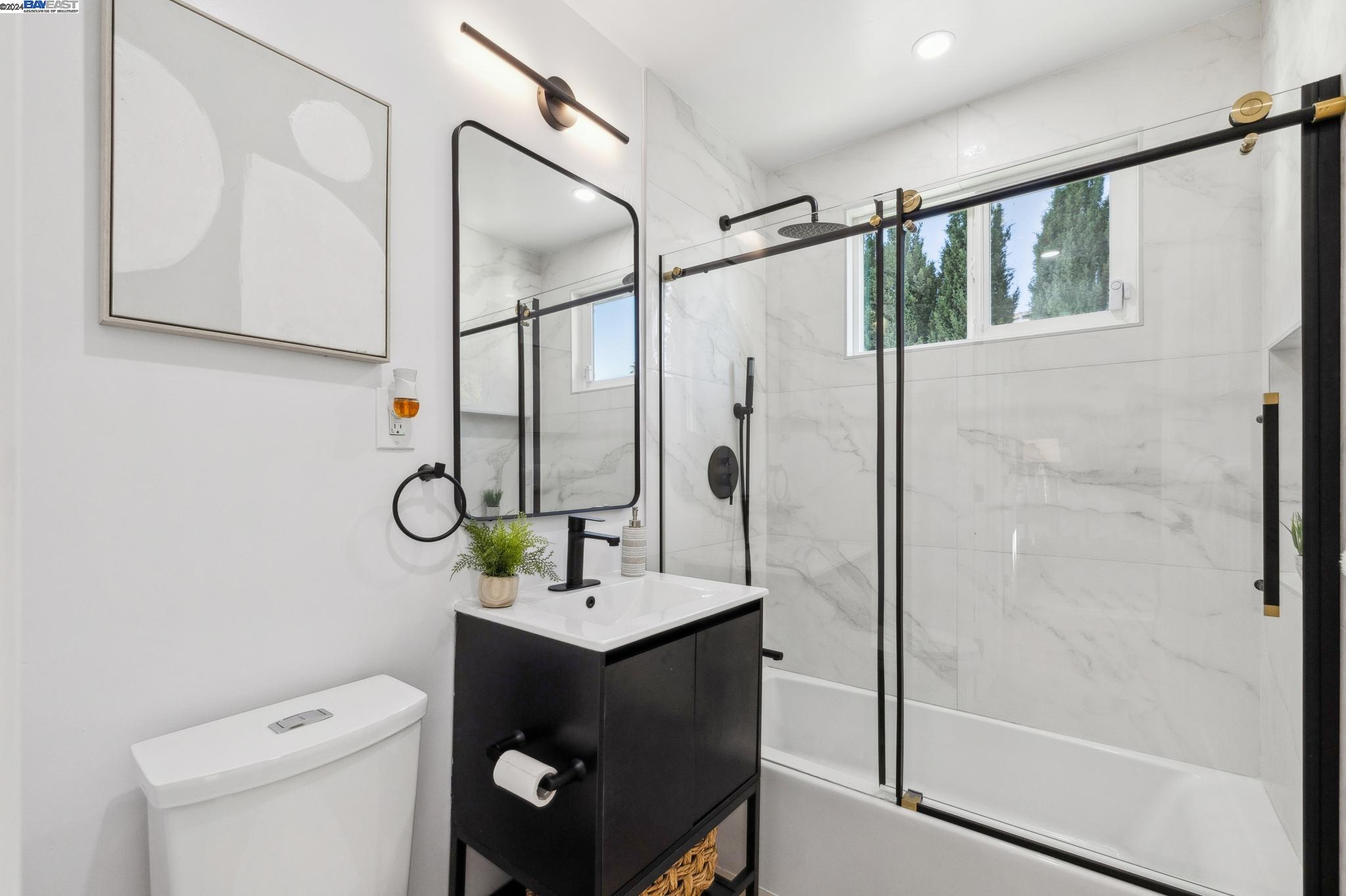 1204 Junipero Ave, Redwood City, California 94061, 3 Bedrooms Bedrooms, 5 Rooms Rooms,1 BathroomBathrooms,Residential,For Sale,1204 Junipero Ave,41080305