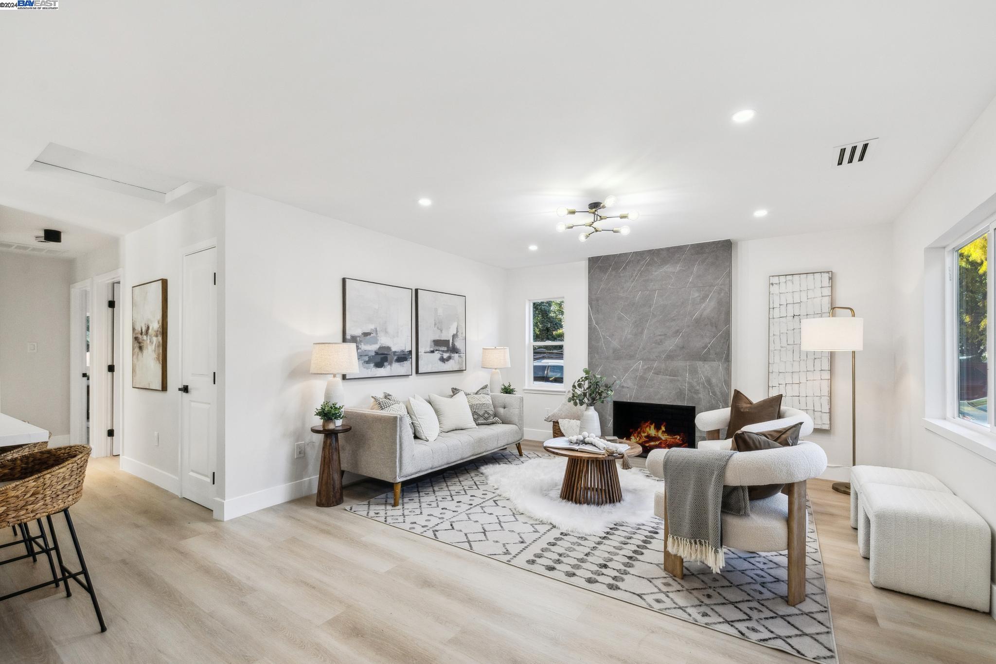 1204 Junipero Ave, Redwood City, California 94061, 3 Bedrooms Bedrooms, 5 Rooms Rooms,1 BathroomBathrooms,Residential,For Sale,1204 Junipero Ave,41080305