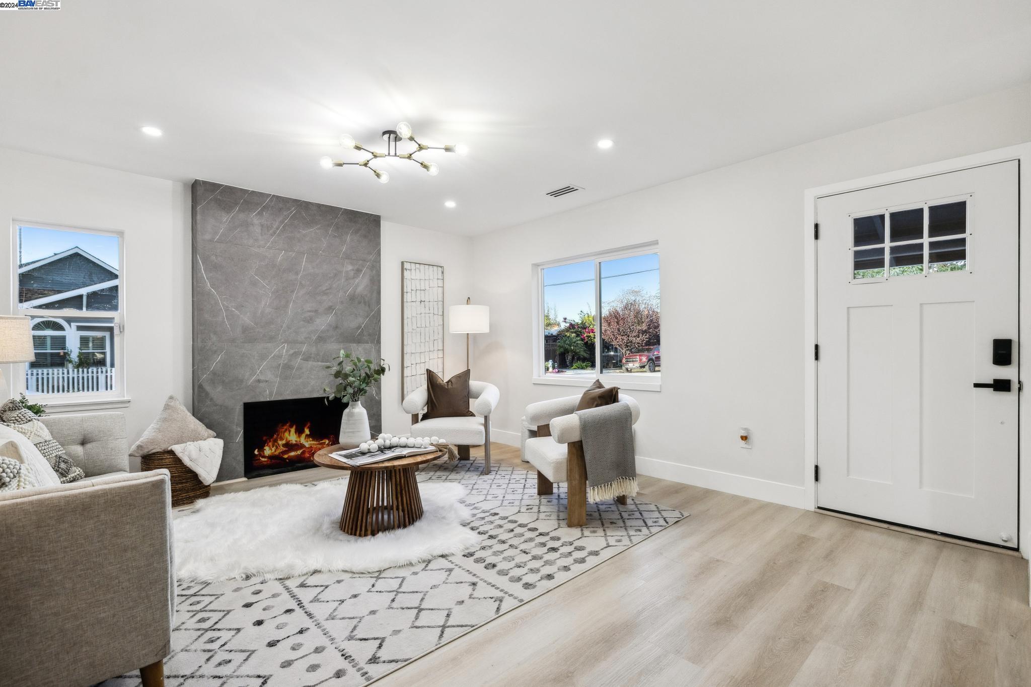 1204 Junipero Ave, Redwood City, California 94061, 3 Bedrooms Bedrooms, 5 Rooms Rooms,1 BathroomBathrooms,Residential,For Sale,1204 Junipero Ave,41080305