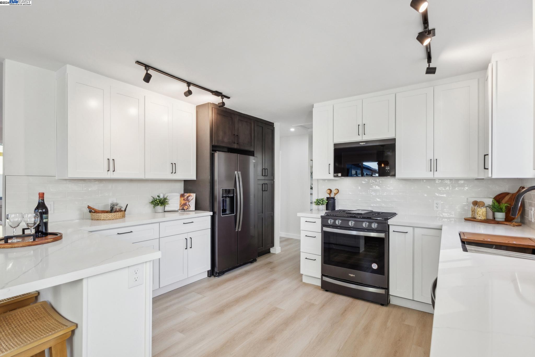 4217 David St, Castro Valley, California 94546, 3 Bedrooms Bedrooms, 6 Rooms Rooms,2 BathroomsBathrooms,Residential,For Sale,4217 David St,41080306