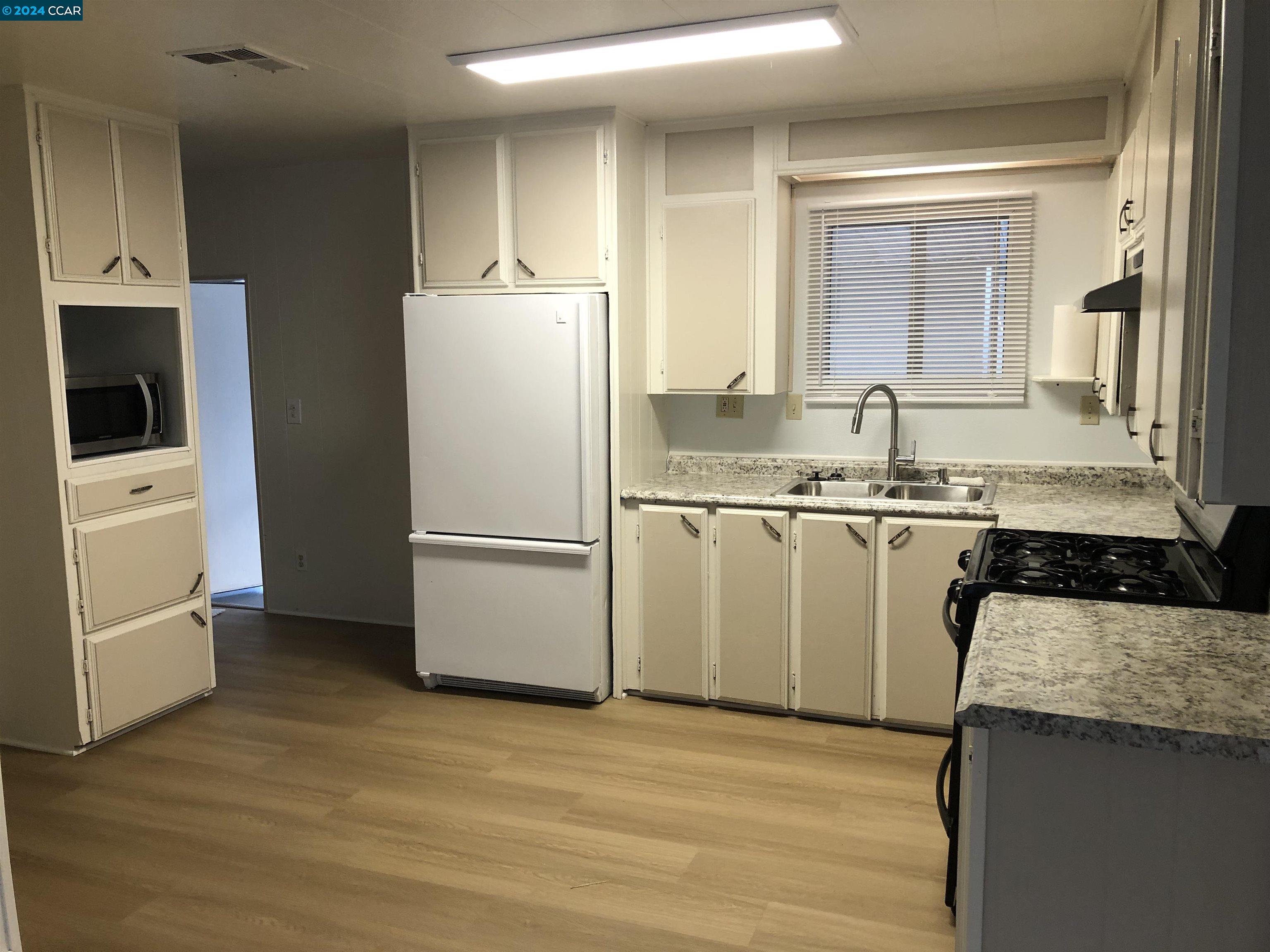 Detail Gallery Image 5 of 16 For 16401 San Pablo Ave. #274,  San Pablo,  CA 94806 - 2 Beds | 2 Baths