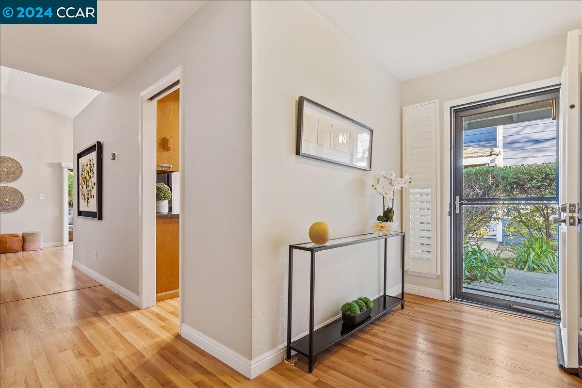 Photo #5: 41080366 Listing 