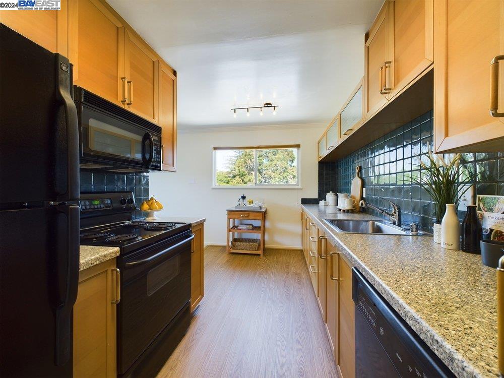 Photo #2: 41080388 Listing 