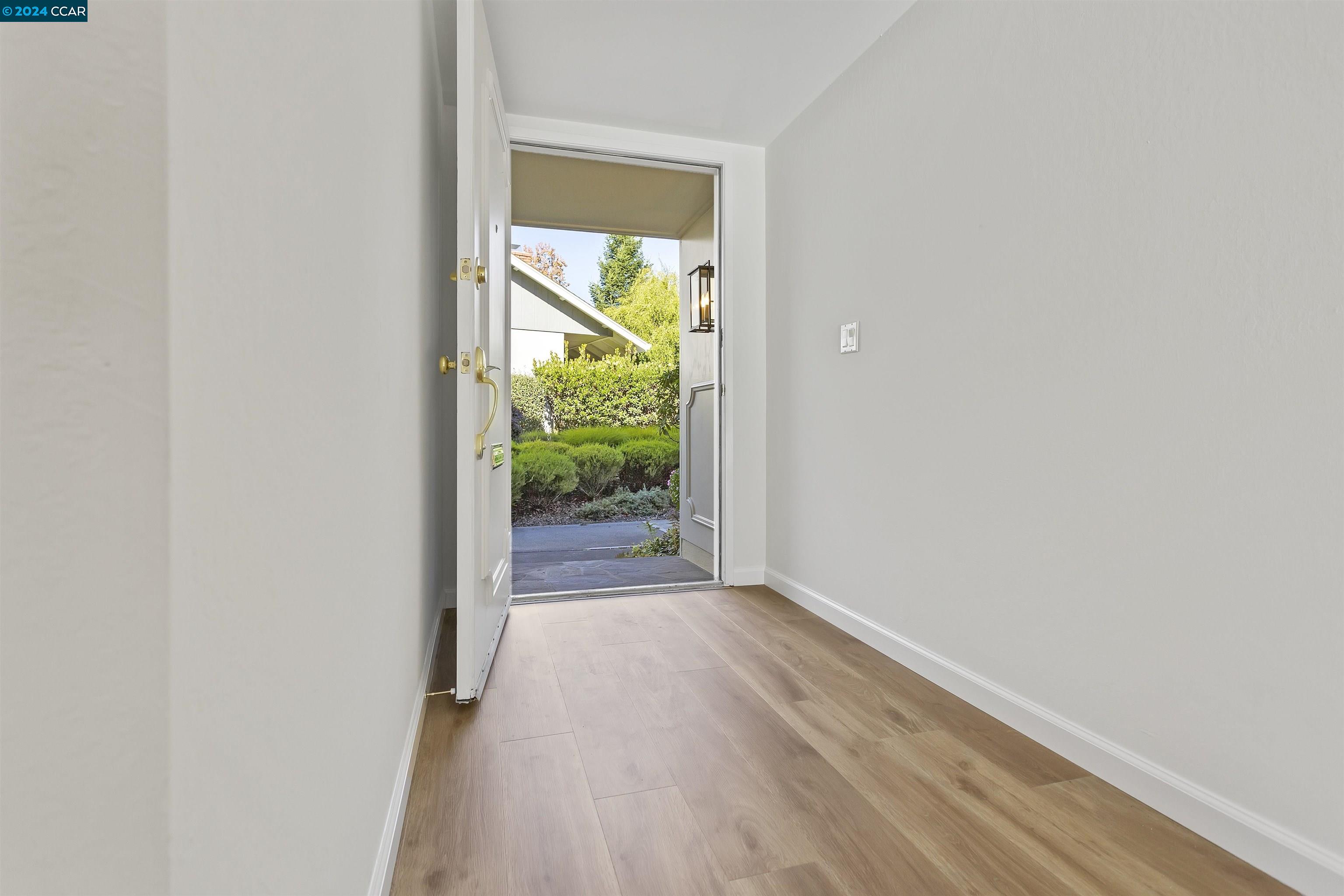 Photo #3: 41080396 Listing 
