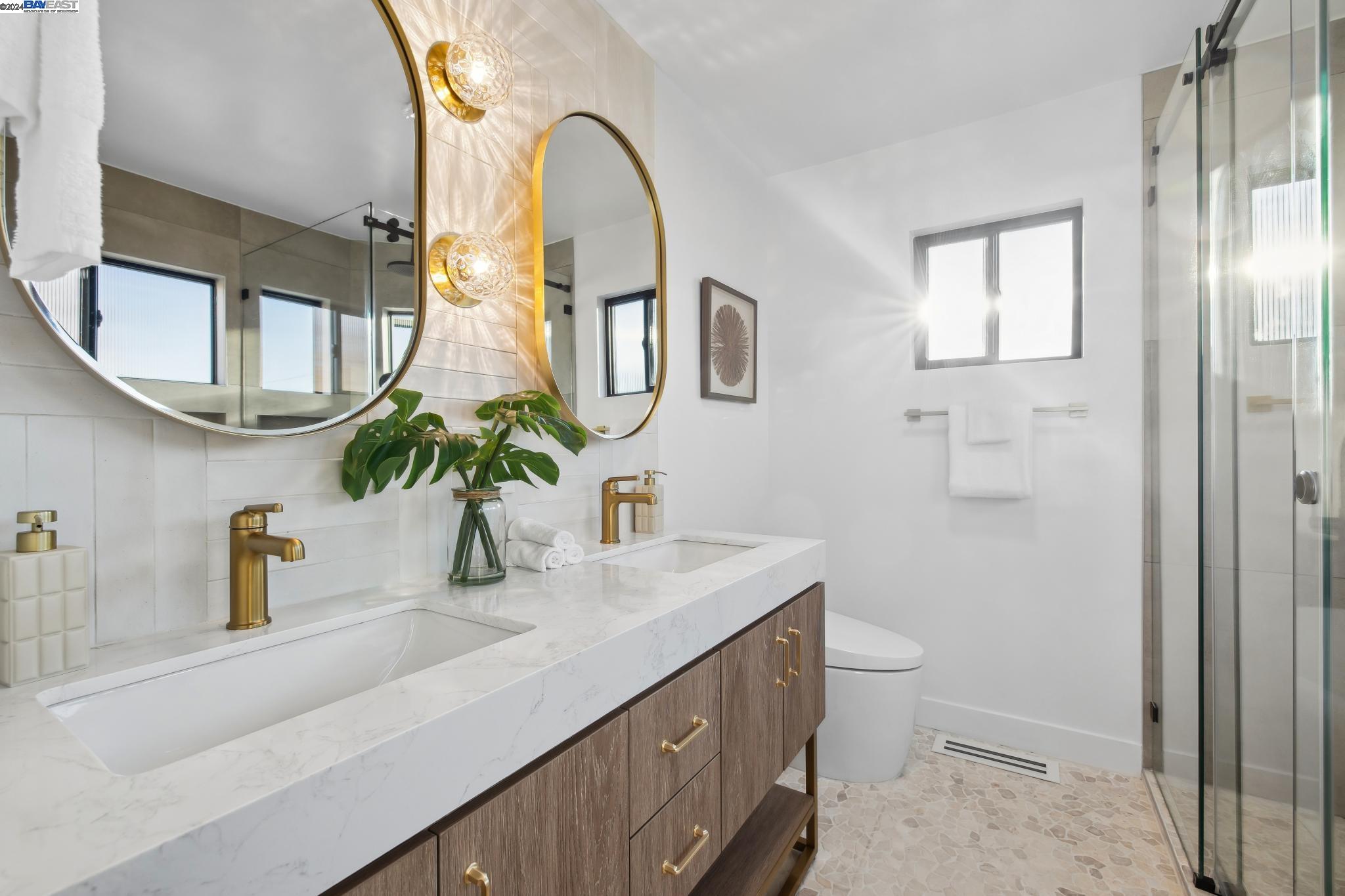 1733 Kelly St, San Mateo, California 94403, 4 Bedrooms Bedrooms, 8 Rooms Rooms,3 BathroomsBathrooms,Residential,For Sale,1733 Kelly St,41080401
