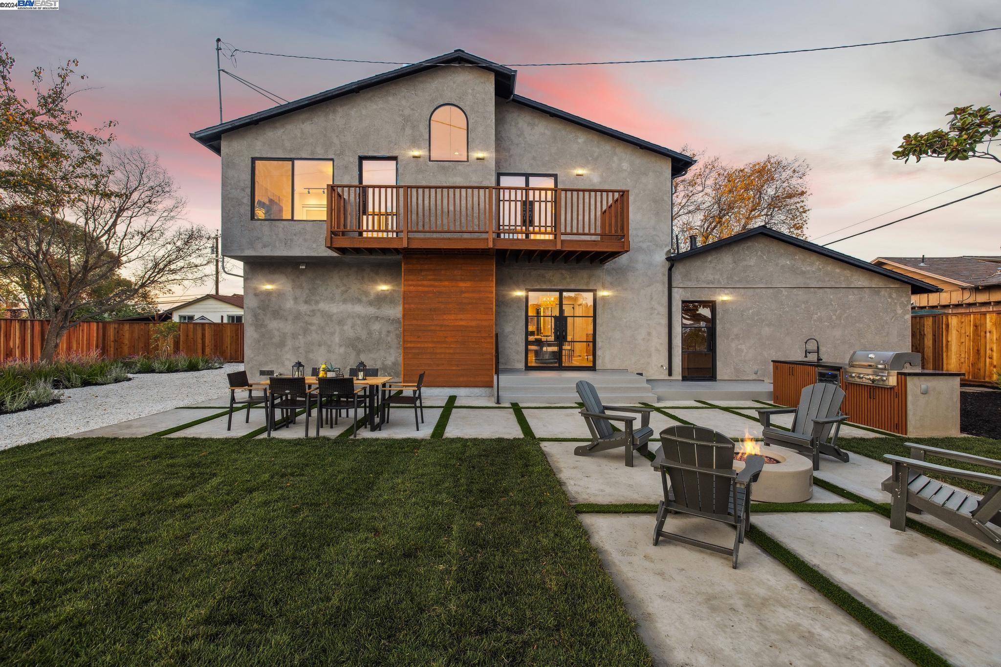 1733 Kelly St, San Mateo, California 94403, 4 Bedrooms Bedrooms, 8 Rooms Rooms,3 BathroomsBathrooms,Residential,For Sale,1733 Kelly St,41080401