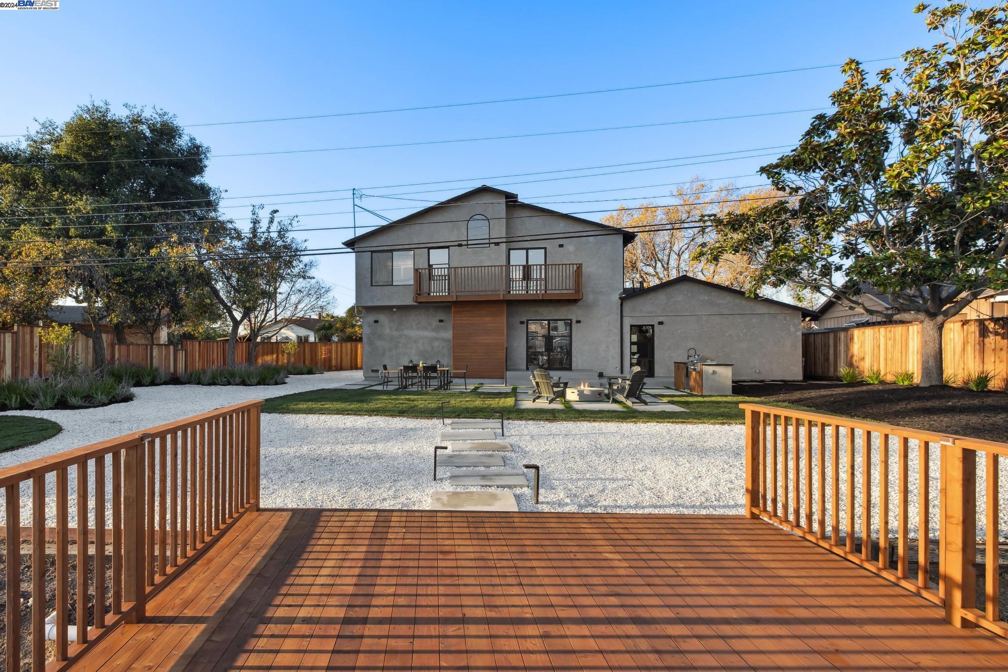 1733 Kelly St, San Mateo, California 94403, 4 Bedrooms Bedrooms, 8 Rooms Rooms,3 BathroomsBathrooms,Residential,For Sale,1733 Kelly St,41080401