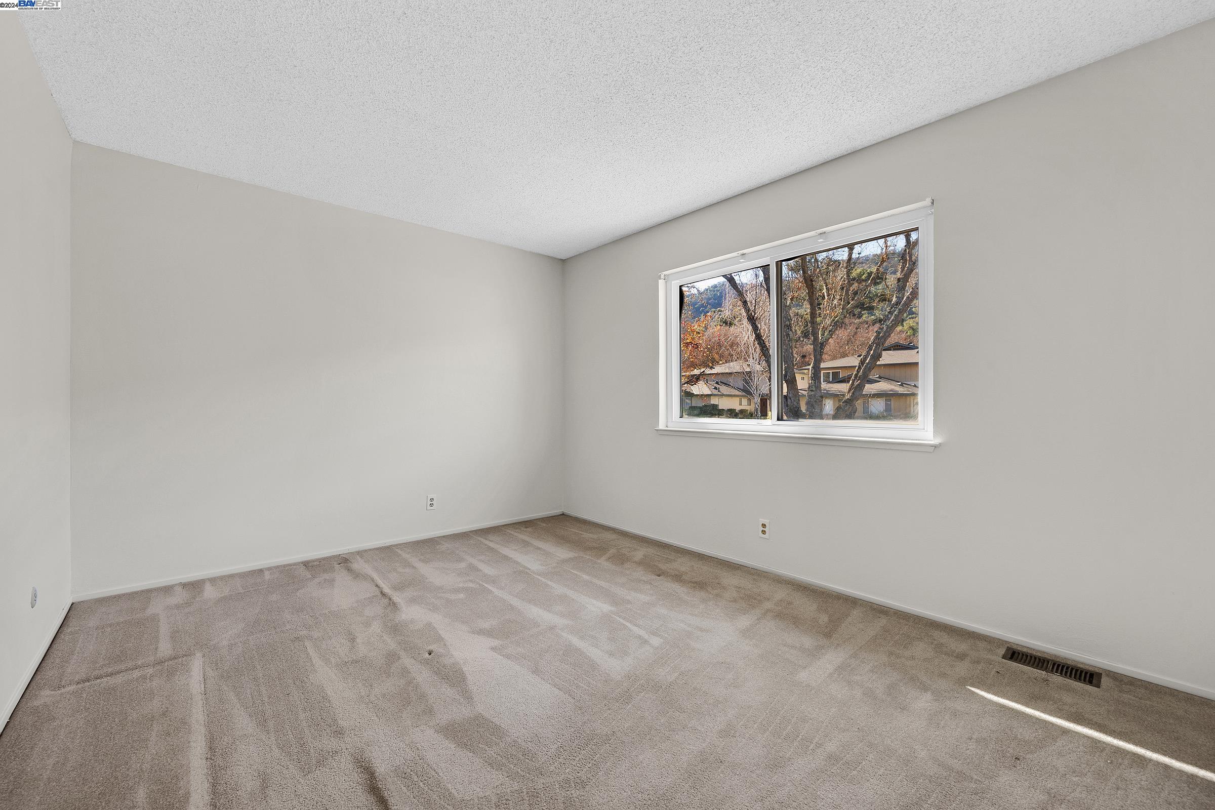 Detail Gallery Image 17 of 31 For 2279 Segundo Ct #2,  Pleasanton,  CA 94588 - 2 Beds | 1 Baths