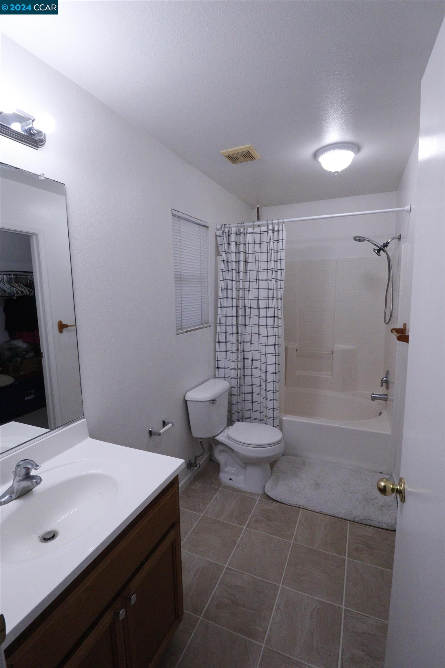 Detail Gallery Image 12 of 18 For 4377 Briggs Ln, Merced,  CA 95348 - 3 Beds | 2/1 Baths