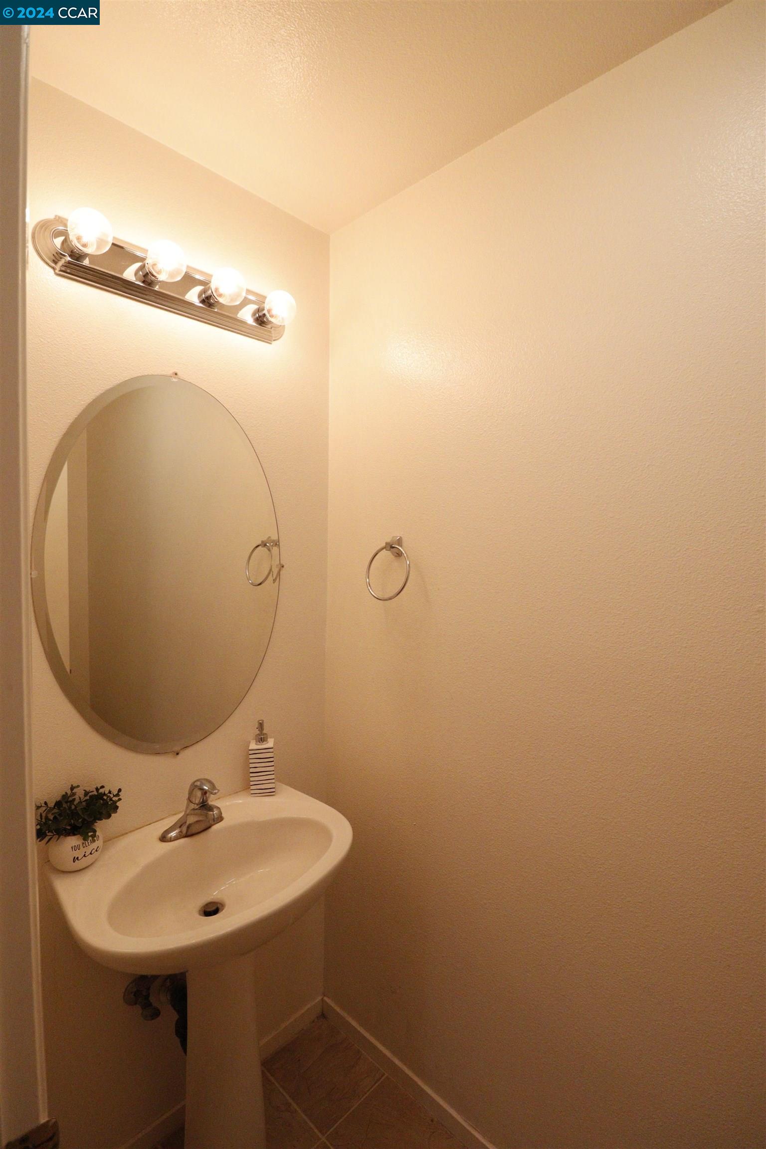 Detail Gallery Image 8 of 18 For 4377 Briggs Ln, Merced,  CA 95348 - 3 Beds | 2/1 Baths