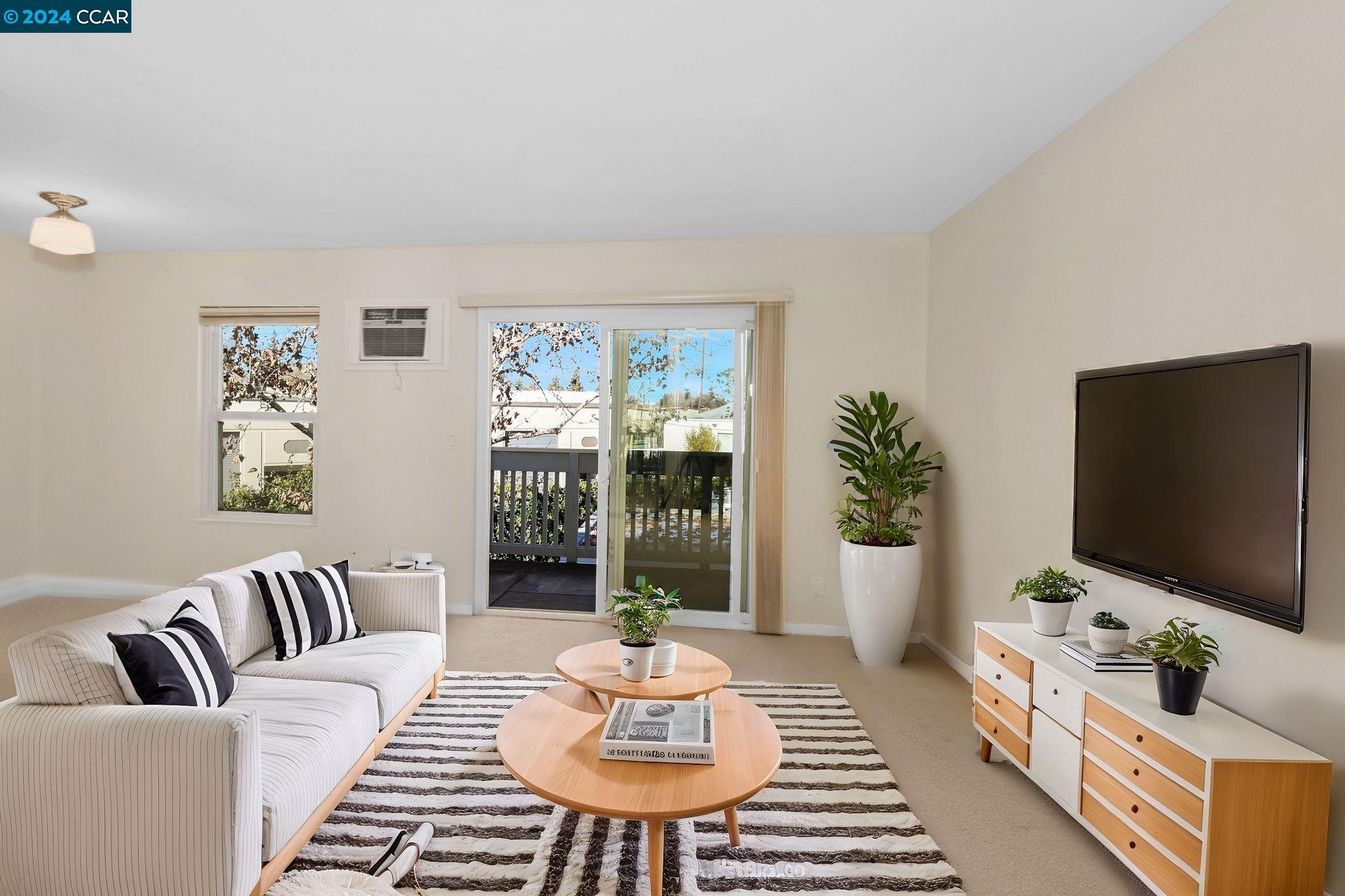 Photo #2: 41080456 Listing 