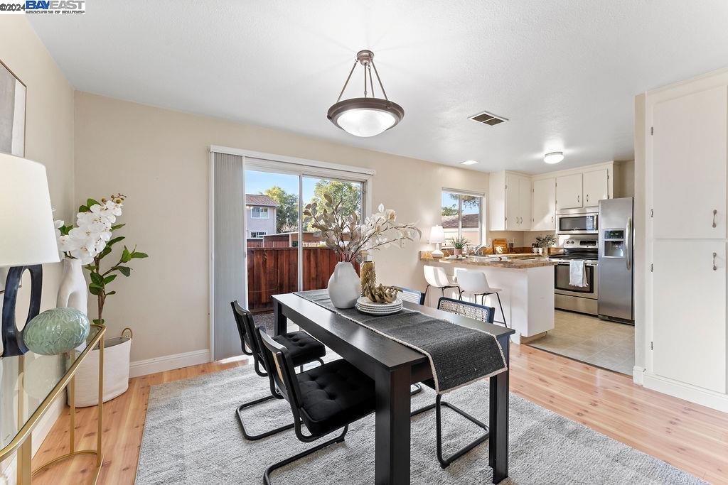 Photo #6: 41080462 Listing 