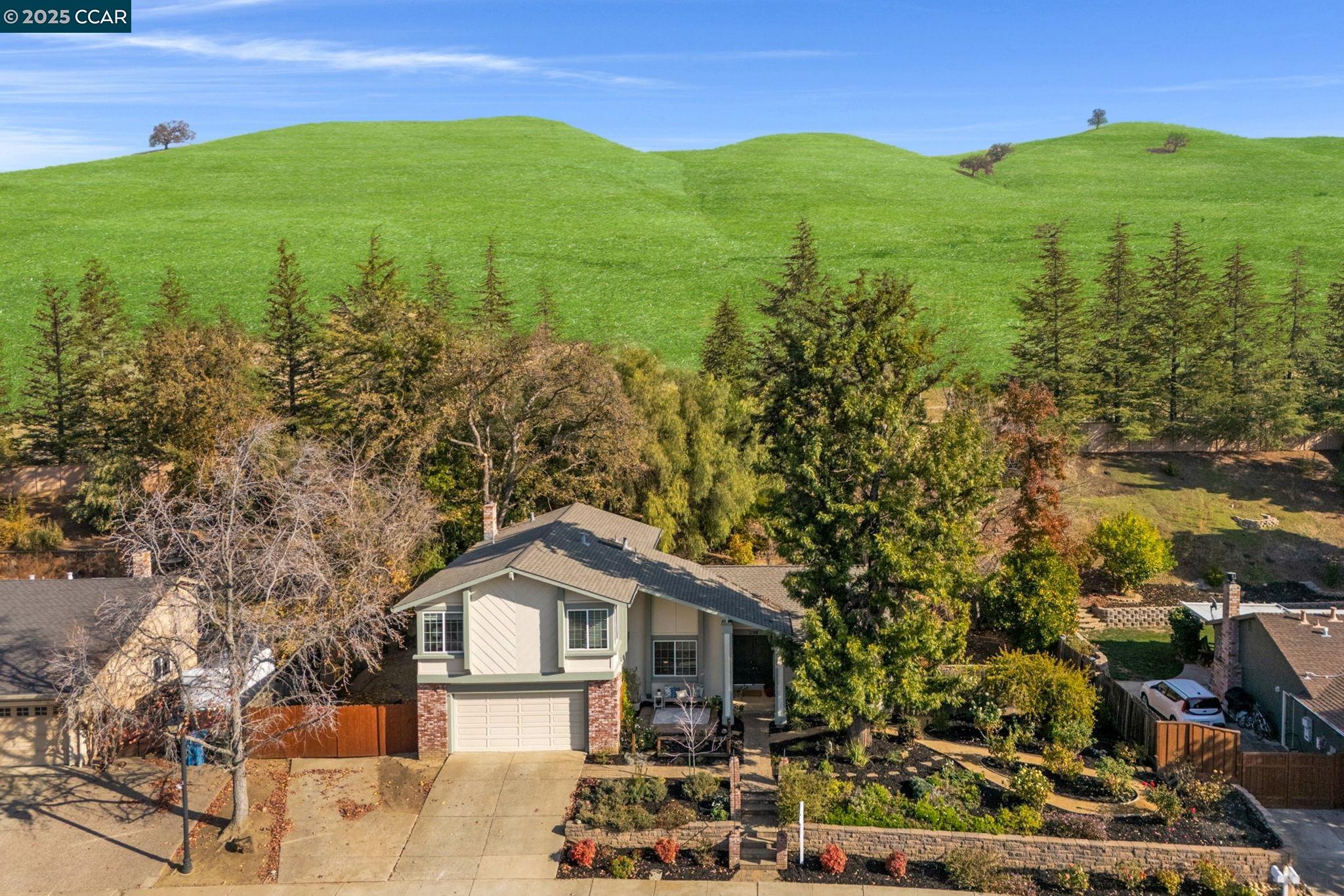 Detail Gallery Image 1 of 1 For 1140 Easley Dr, Clayton,  CA 94517 - 4 Beds | 2/1 Baths