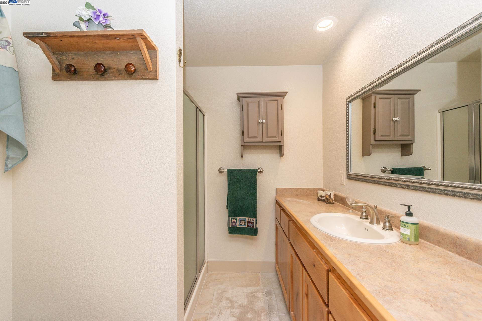 Detail Gallery Image 12 of 52 For 851 Mountain Aire Lane, Trinity Center,  CA 96091 - 4 Beds | 3 Baths