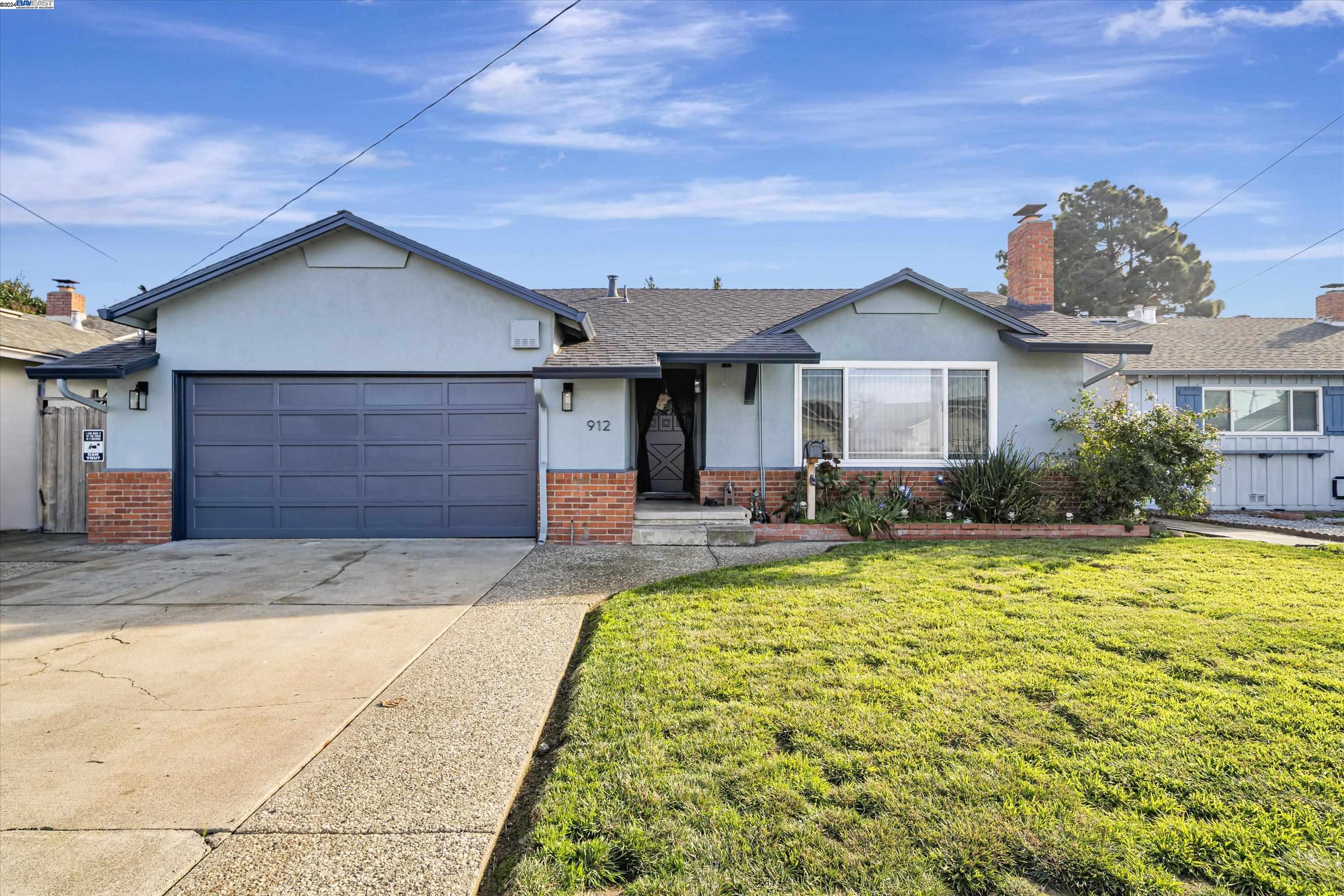 Detail Gallery Image 1 of 1 For 912 via Enrico, San Lorenzo,  CA 94580 - 3 Beds | 2 Baths
