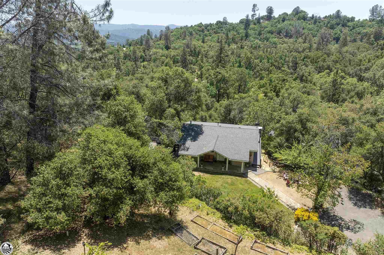 Detail Gallery Image 2 of 60 For 18475 E Hershey, Tuolumne,  CA 95379-9627 - 3 Beds | 2 Baths