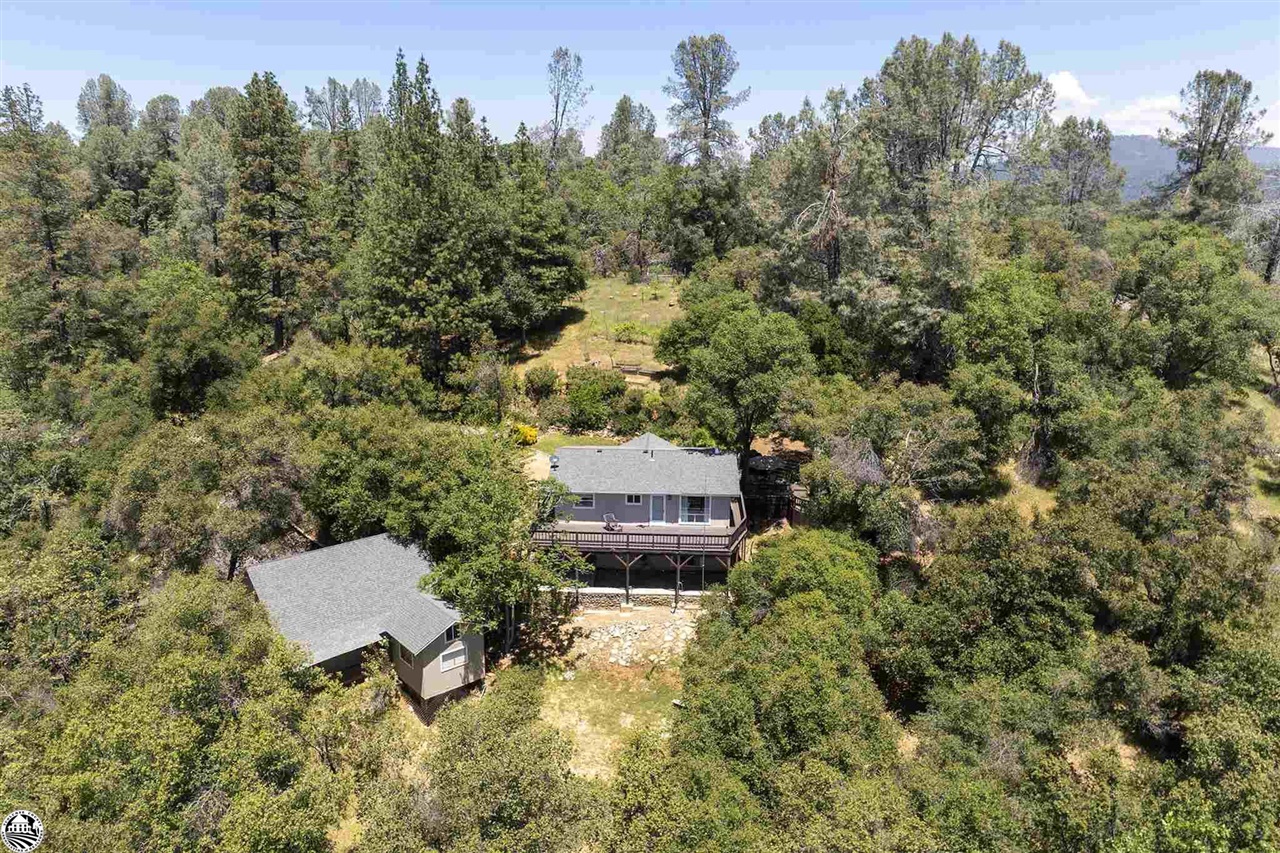 Detail Gallery Image 4 of 60 For 18475 E Hershey, Tuolumne,  CA 95379-9627 - 3 Beds | 2 Baths