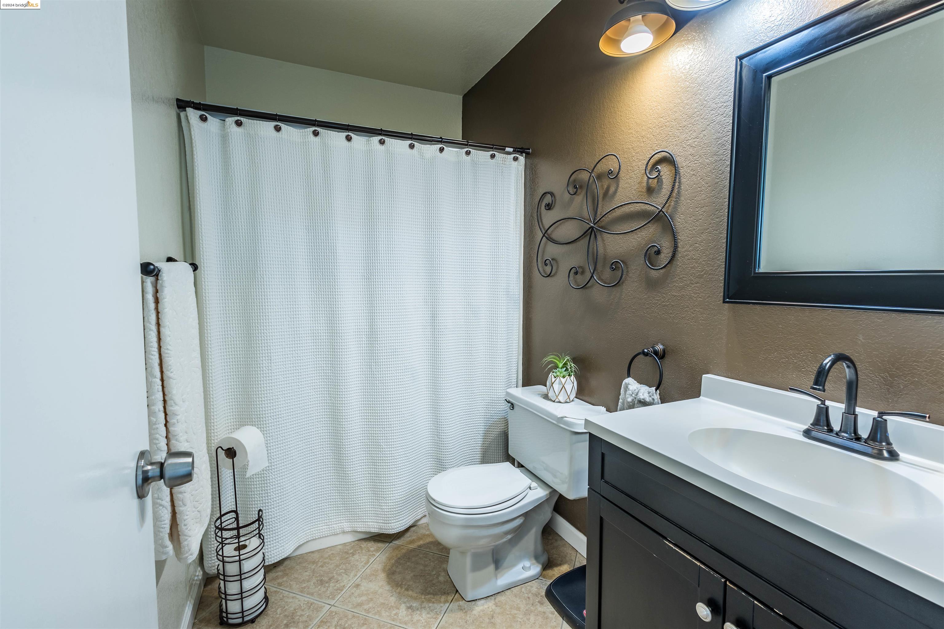 Detail Gallery Image 12 of 23 For 2805 Point Reyes Ct, Antioch,  CA 94531 - 3 Beds | 2/1 Baths