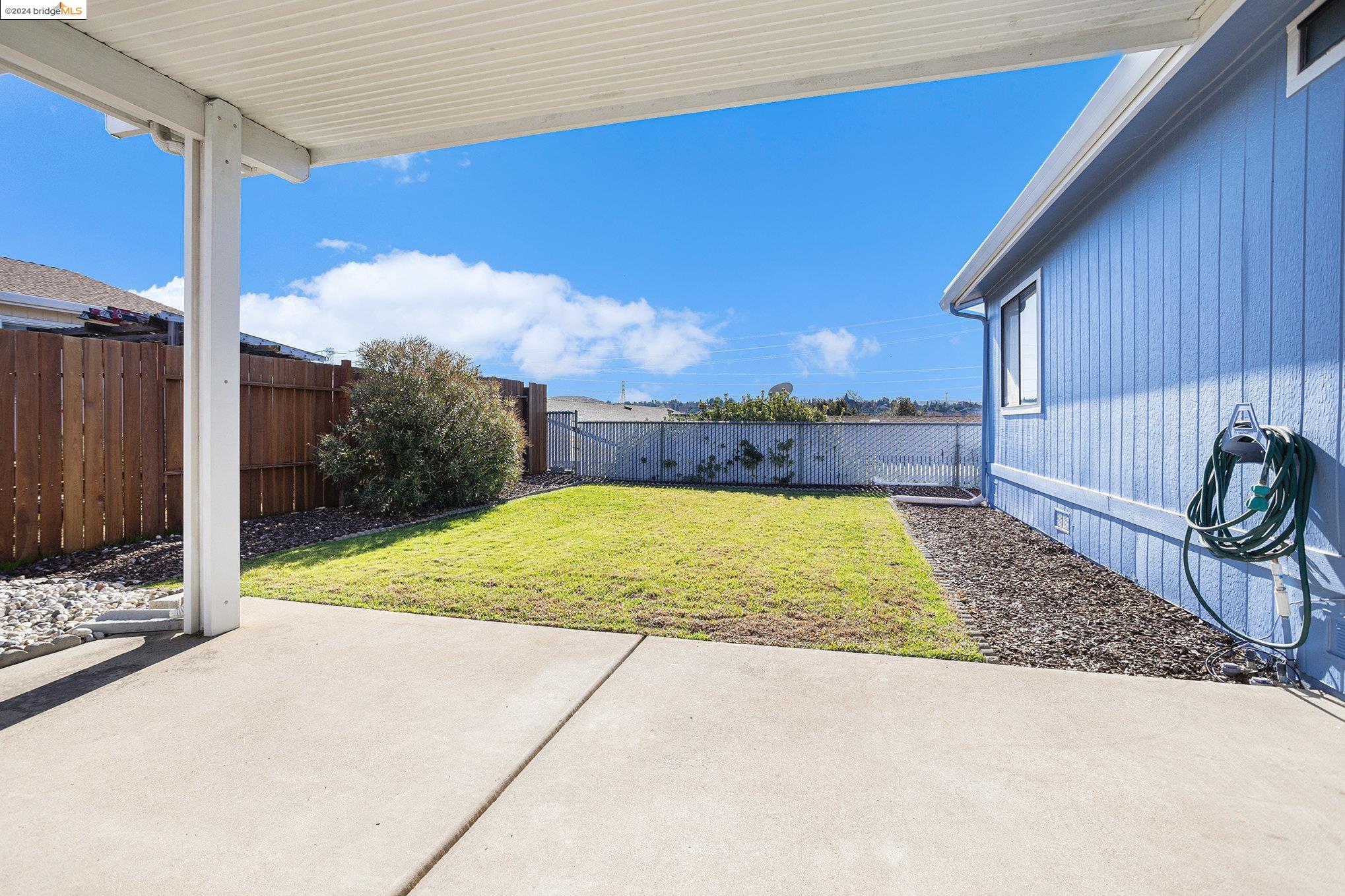 Detail Gallery Image 19 of 27 For 1813 Paris Ln, Antioch,  CA 94509 - 2 Beds | 2 Baths