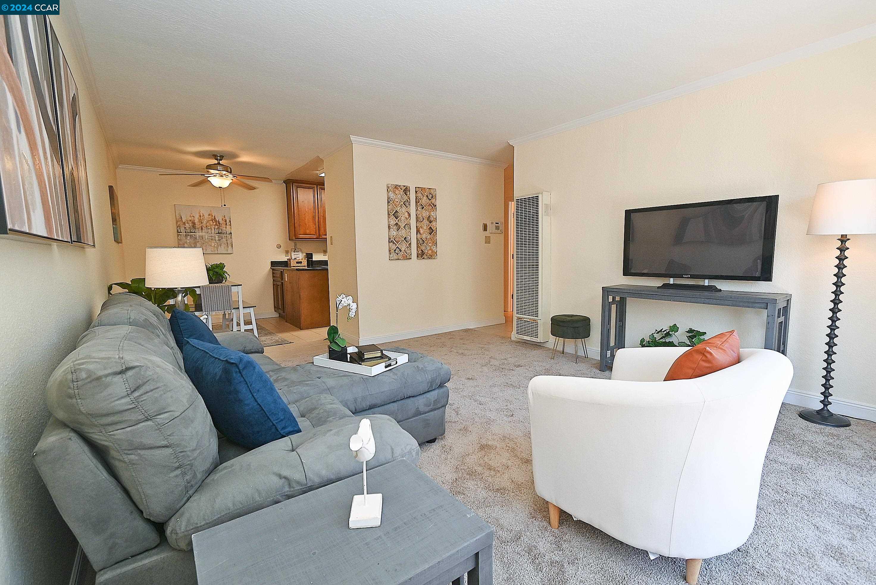 Photo #4: 41080514 Listing 