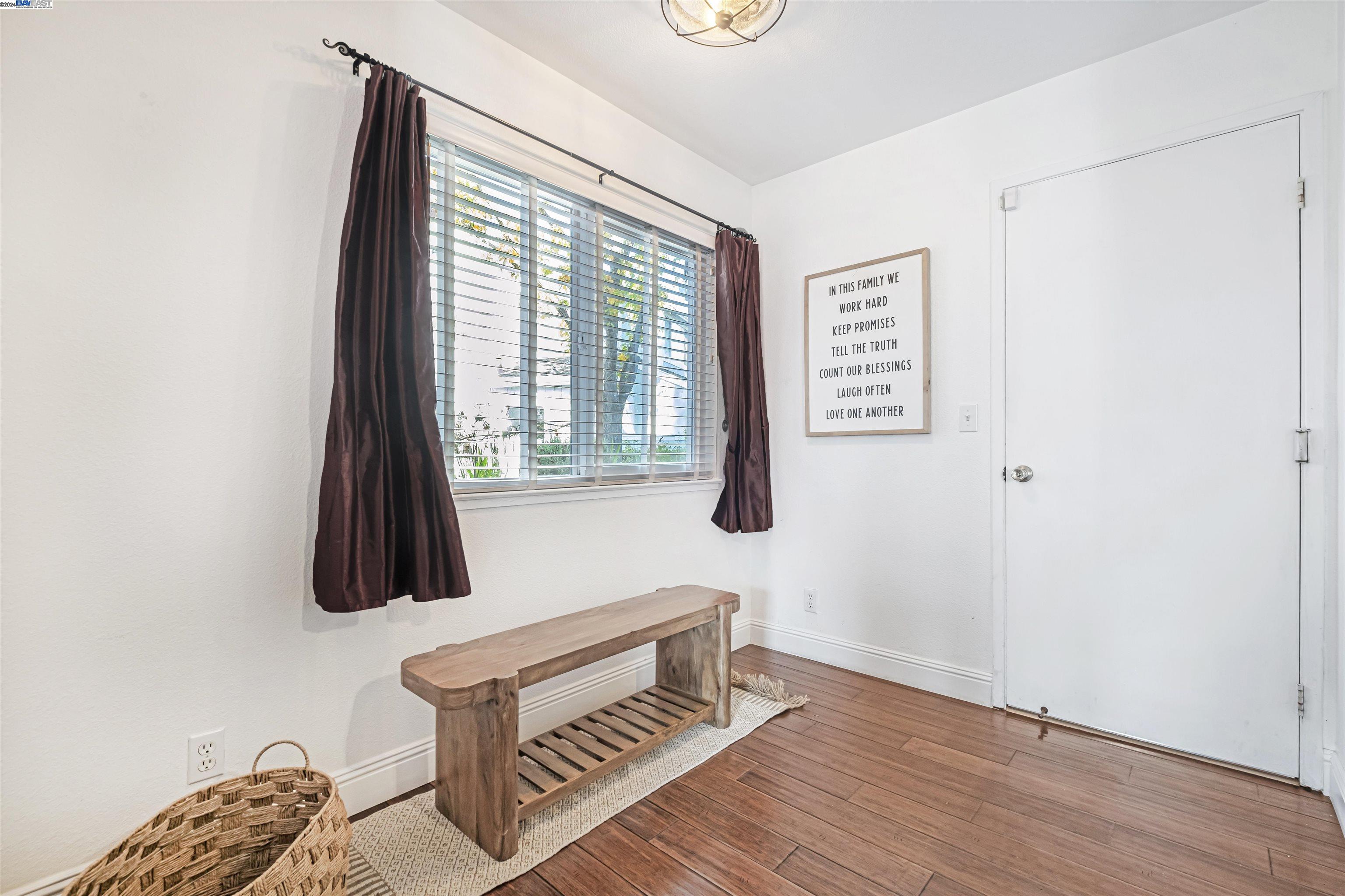 Photo #5: 41080530 Listing 